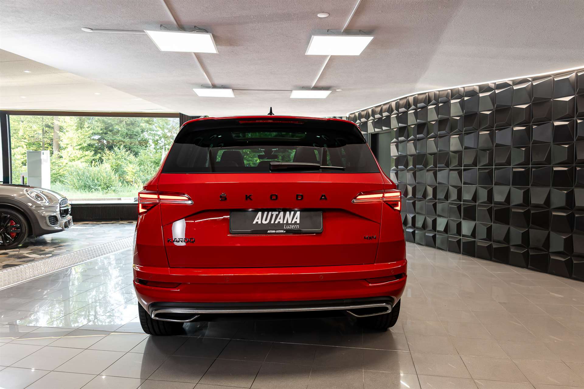 SKODA Karoq 2.0 TSI SportLine 4x4 DSG-image-4