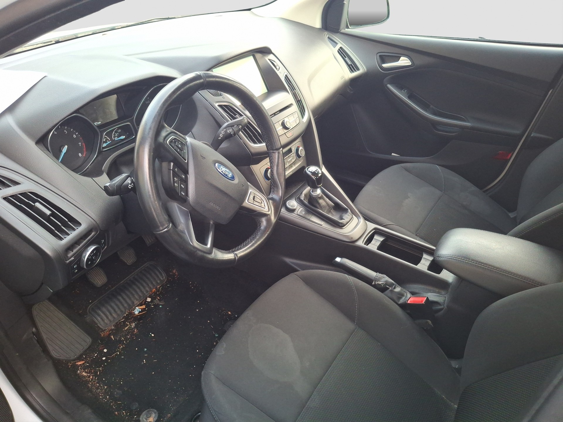 FORD Focus 1.0 SCTi Trend-image-4