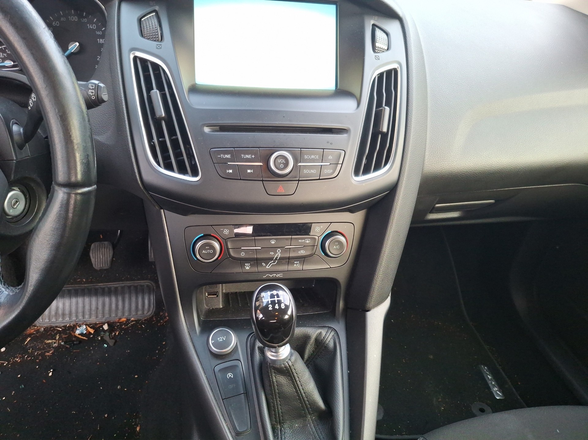 FORD Focus 1.0 SCTi Trend-image-6
