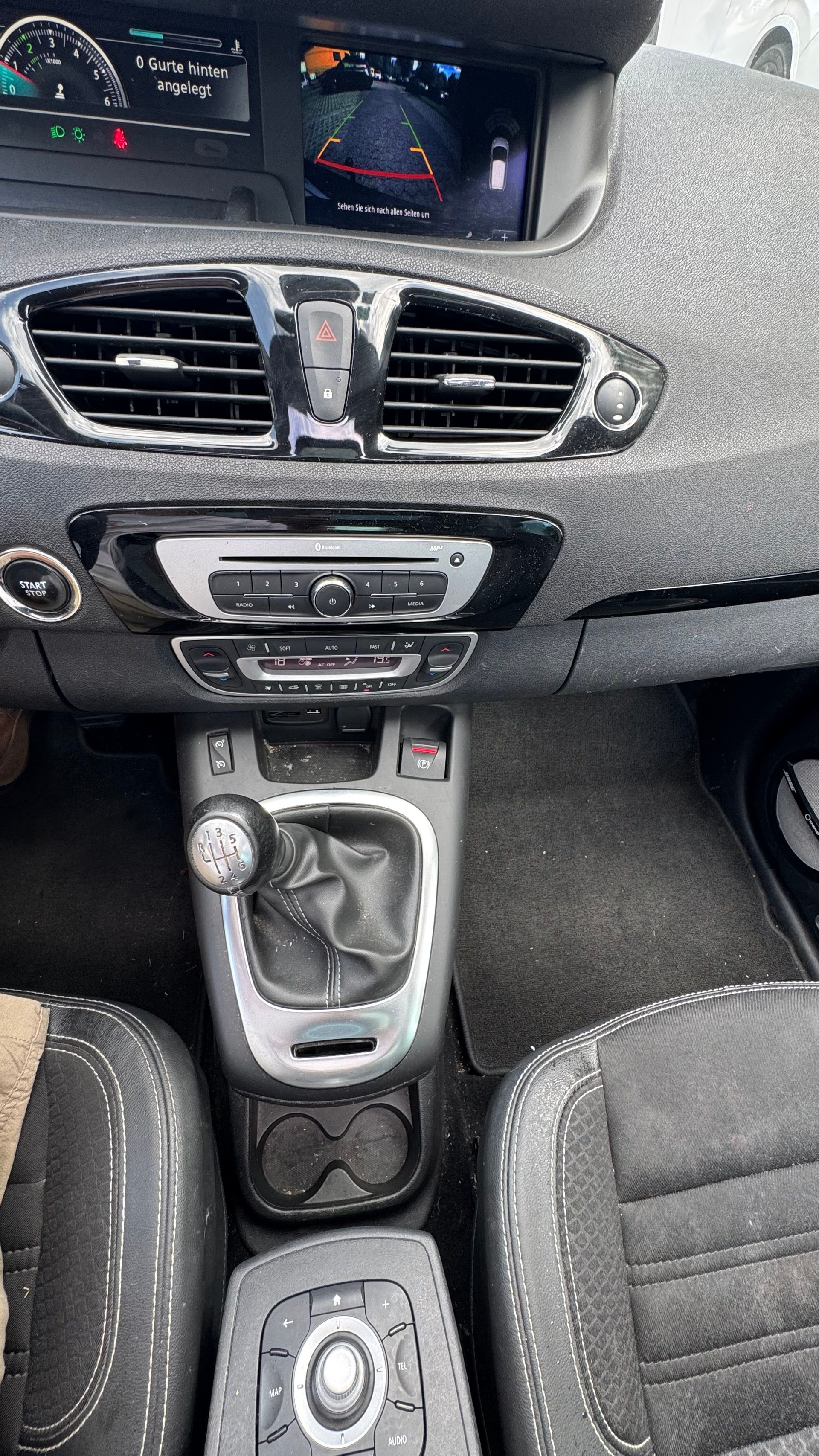 RENAULT Scénic 1.6 dCi Bose-image-11