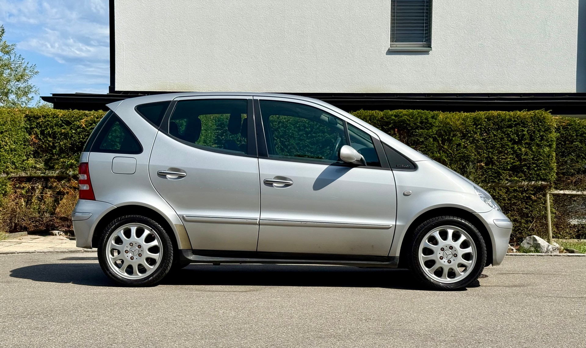 MERCEDES-BENZ A 190 Elégance Automatik | Nur 103’000 km | Frisch ab MFK-image-2