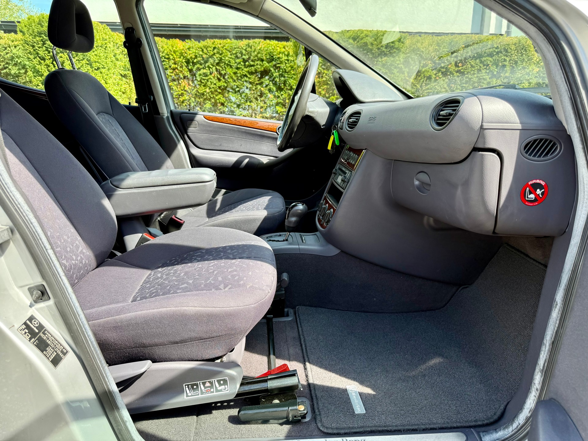 MERCEDES-BENZ A 190 Elégance Automatik | Nur 103’000 km | Frisch ab MFK-image-9
