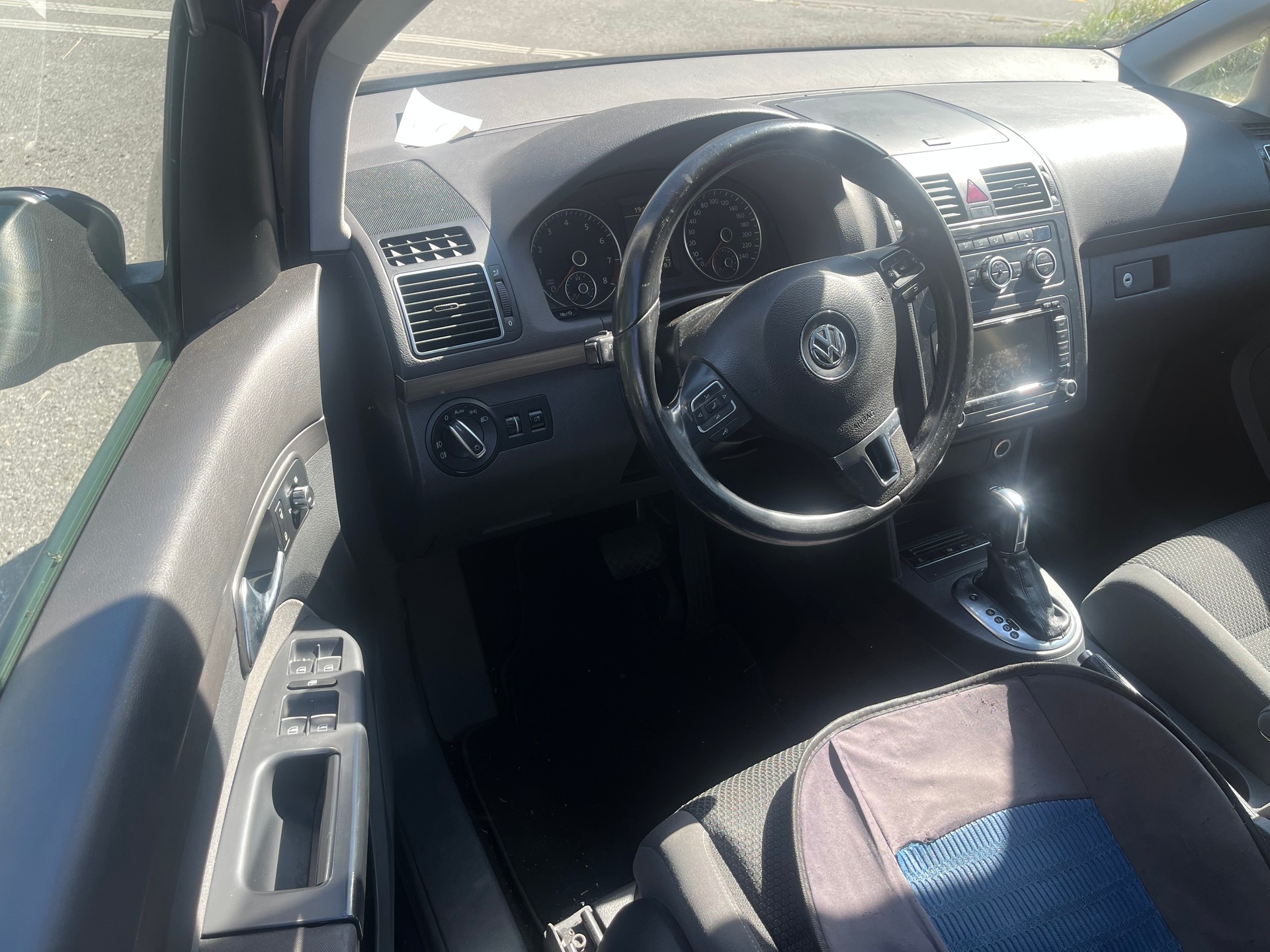 VW Touran 1.4 TSI EcoFuel Comfortline DSG-image-10
