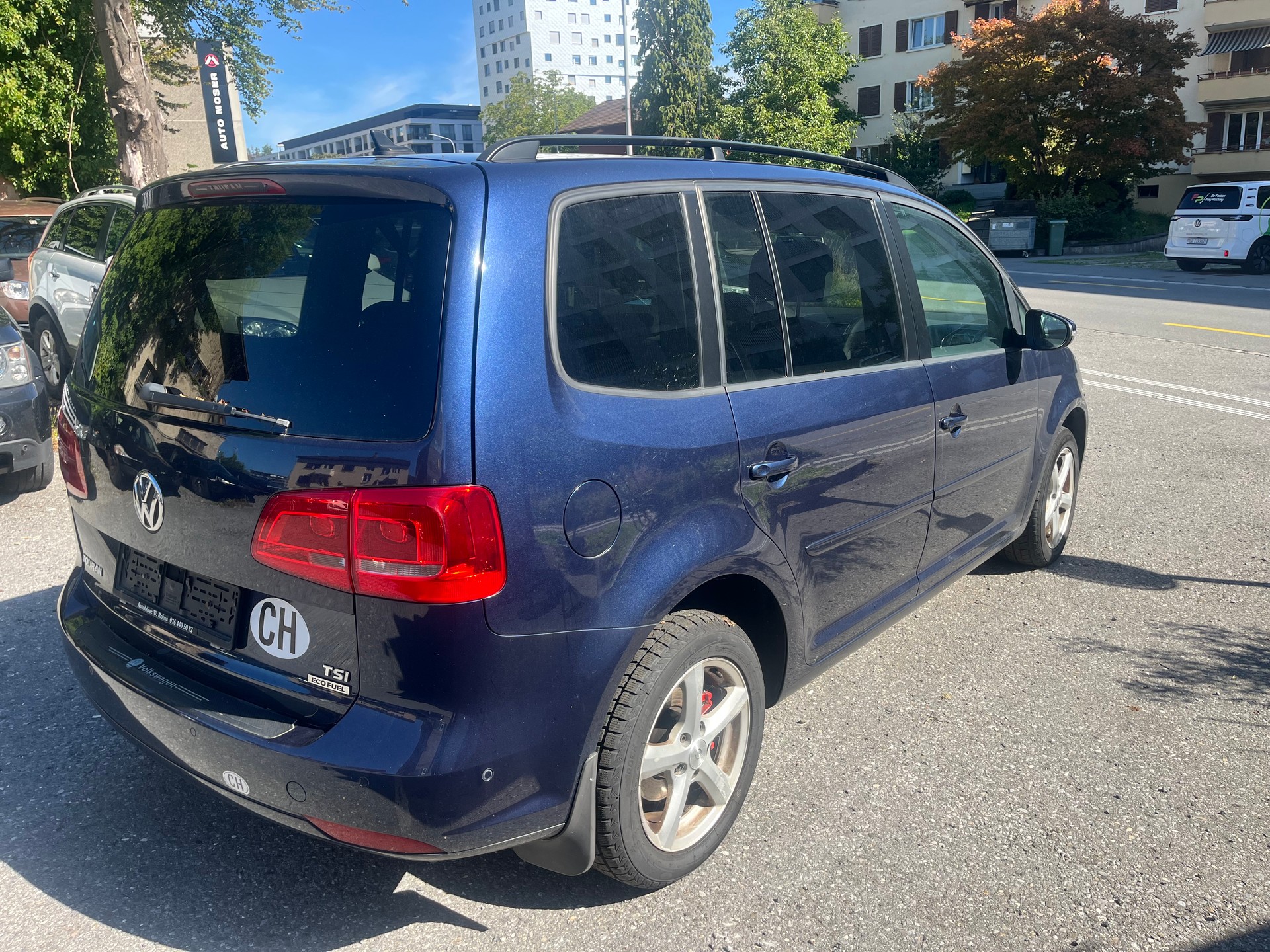 VW Touran 1.4 TSI EcoFuel Comfortline DSG-image-5