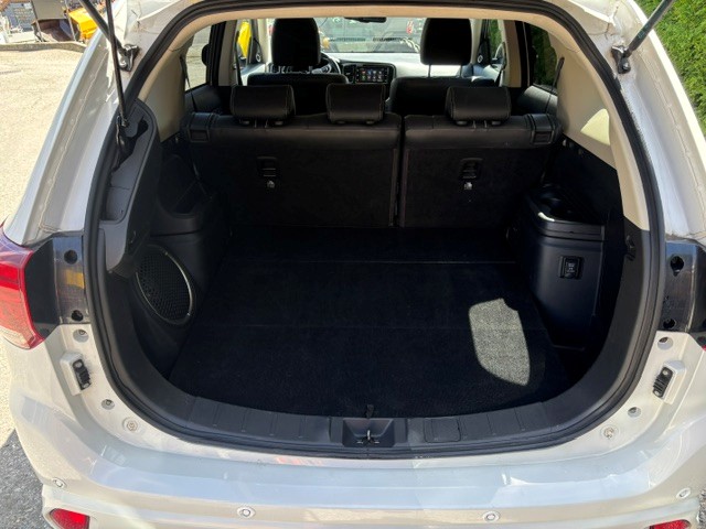 MITSUBISHI Outlander 2.0 PHEV Diamond Annivers. 4WD Automatic-image-8