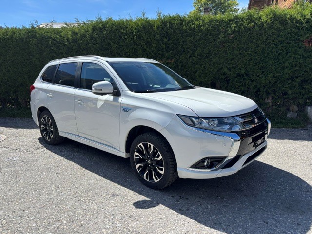 MITSUBISHI Outlander 2.0 PHEV Diamond Annivers. 4WD Automatic-image-1