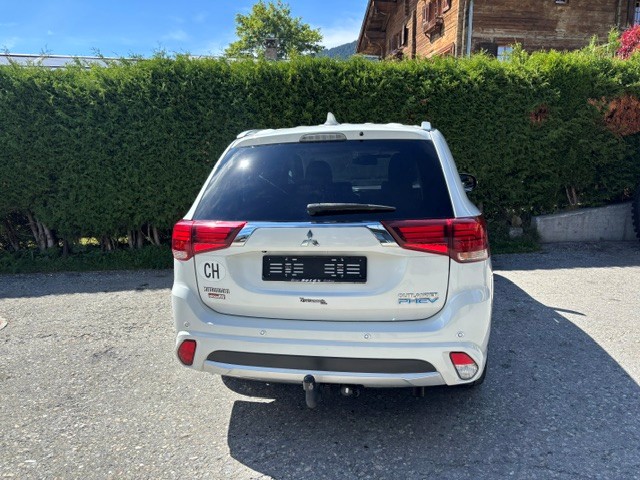 MITSUBISHI Outlander 2.0 PHEV Diamond Annivers. 4WD Automatic-image-4