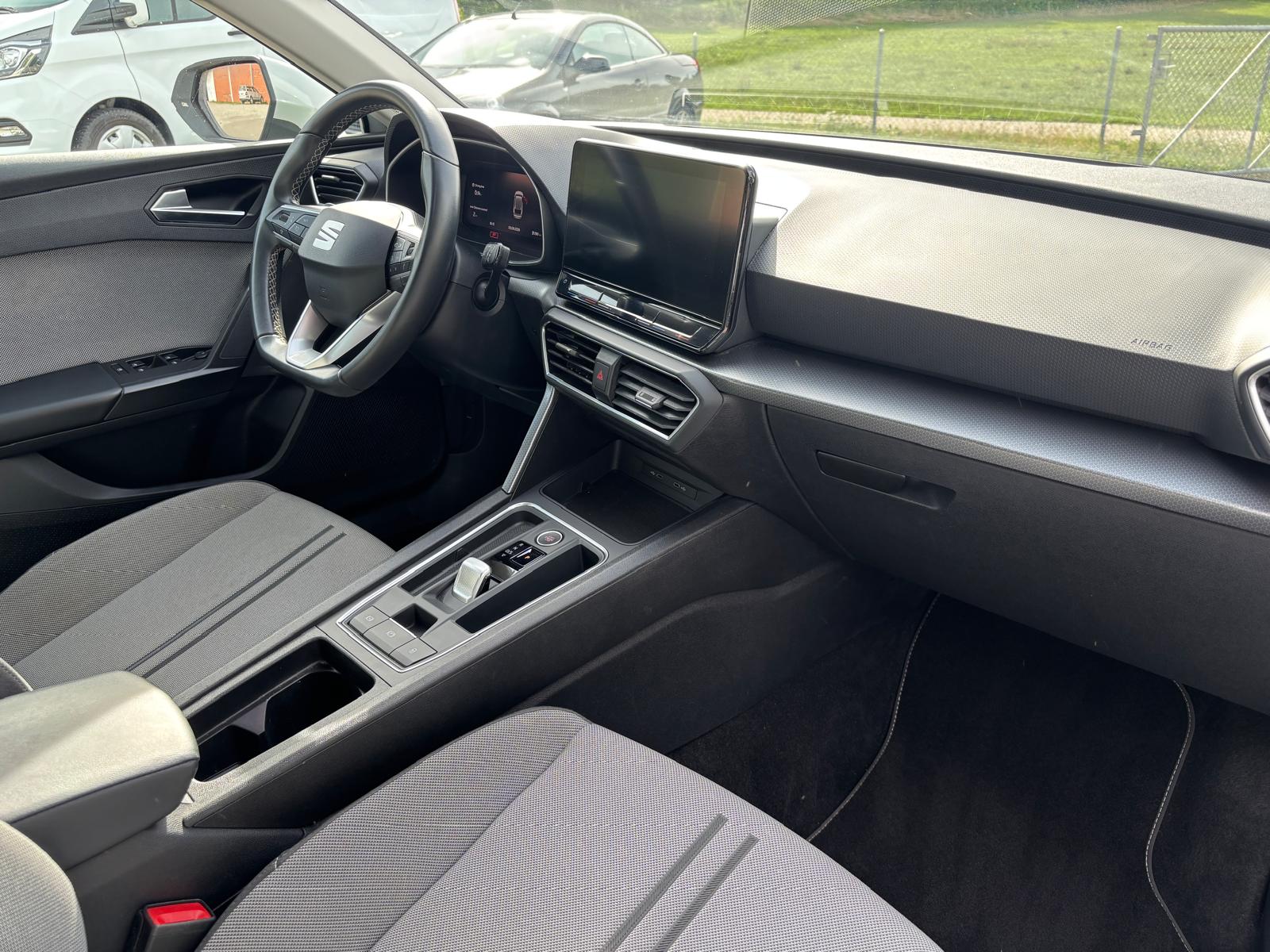SEAT Leon ST 2.0 TDI EVO DSG Style-image-10