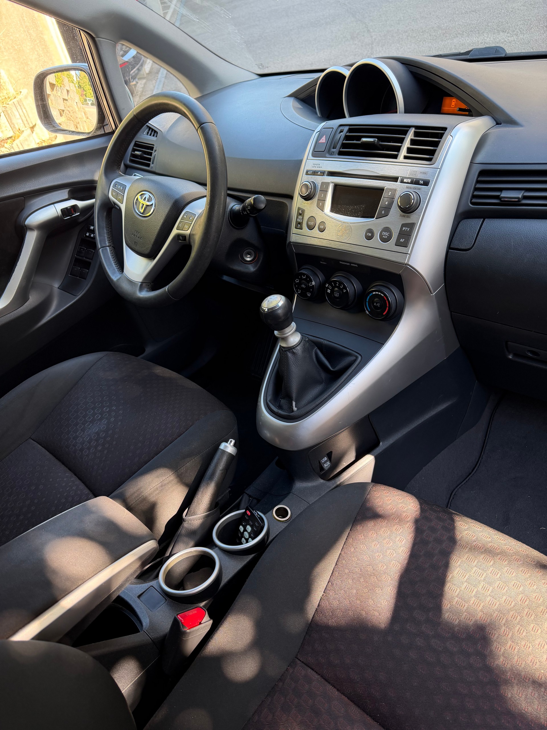 TOYOTA Verso 1.8 VVT Luna Family-image-7