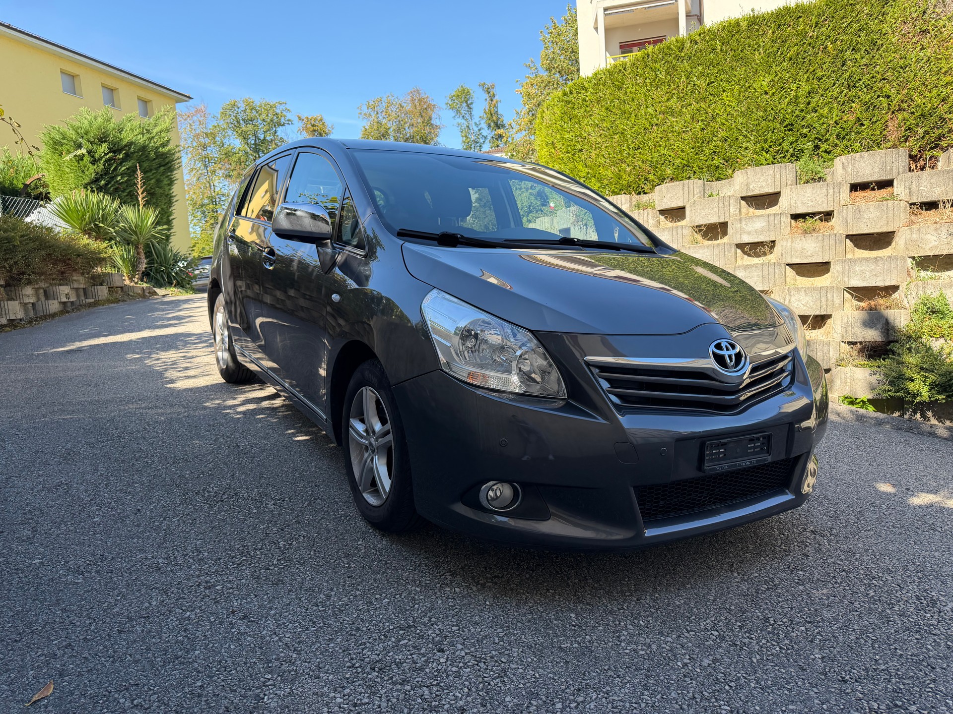 TOYOTA Verso 1.8 VVT Luna Family-image-0
