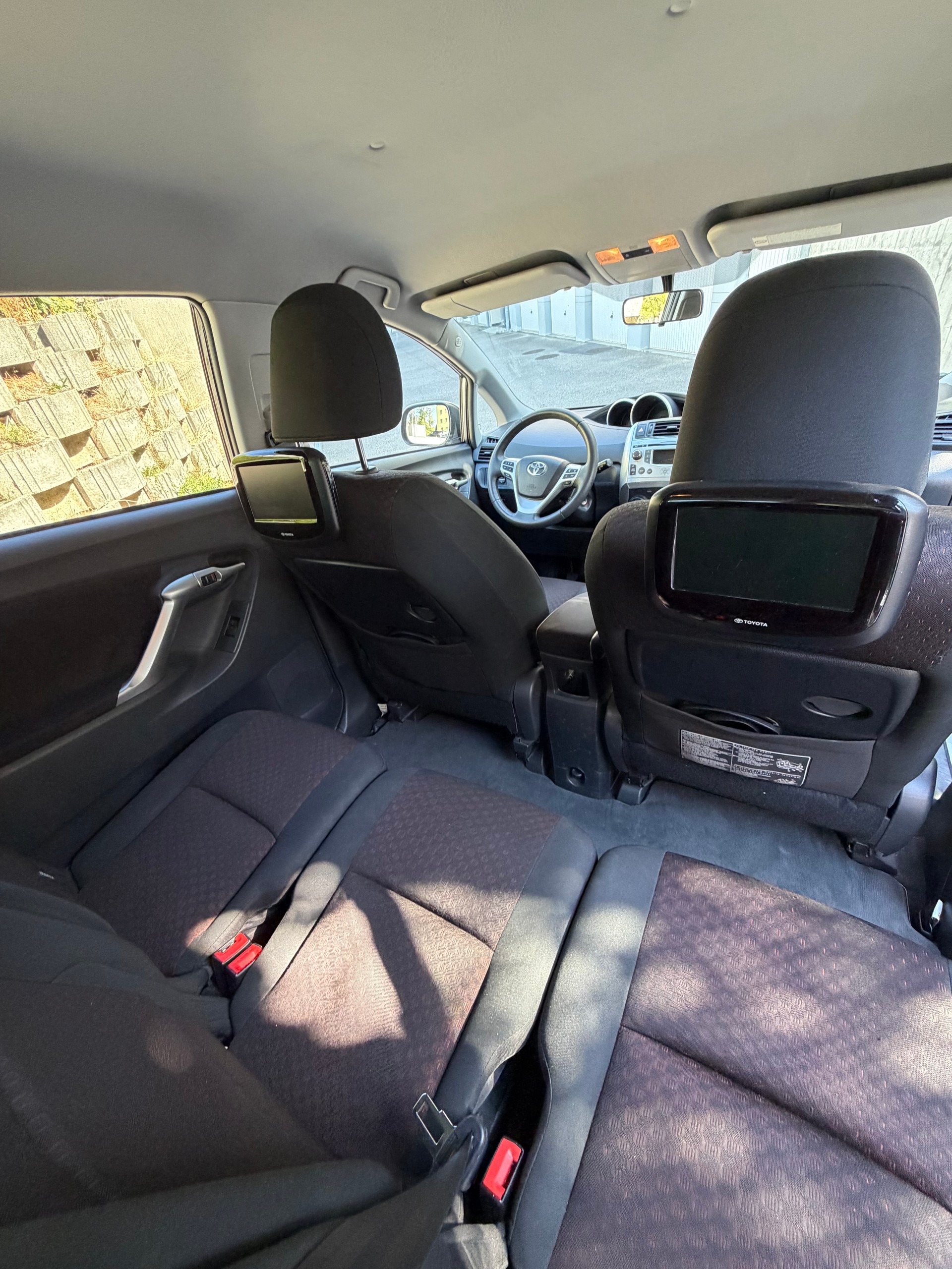 TOYOTA Verso 1.8 VVT Luna Family-image-10