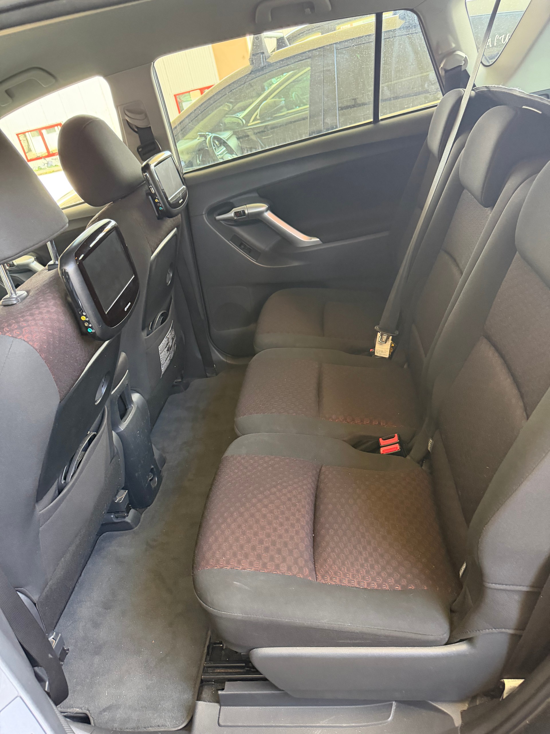 TOYOTA Verso 1.8 VVT Luna Family-image-4