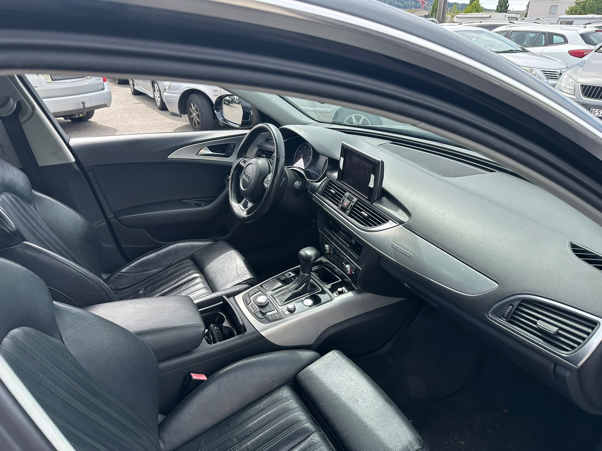 AUDI A6 Avant 3.0 TDI V6 quattro S-tronic-image-3