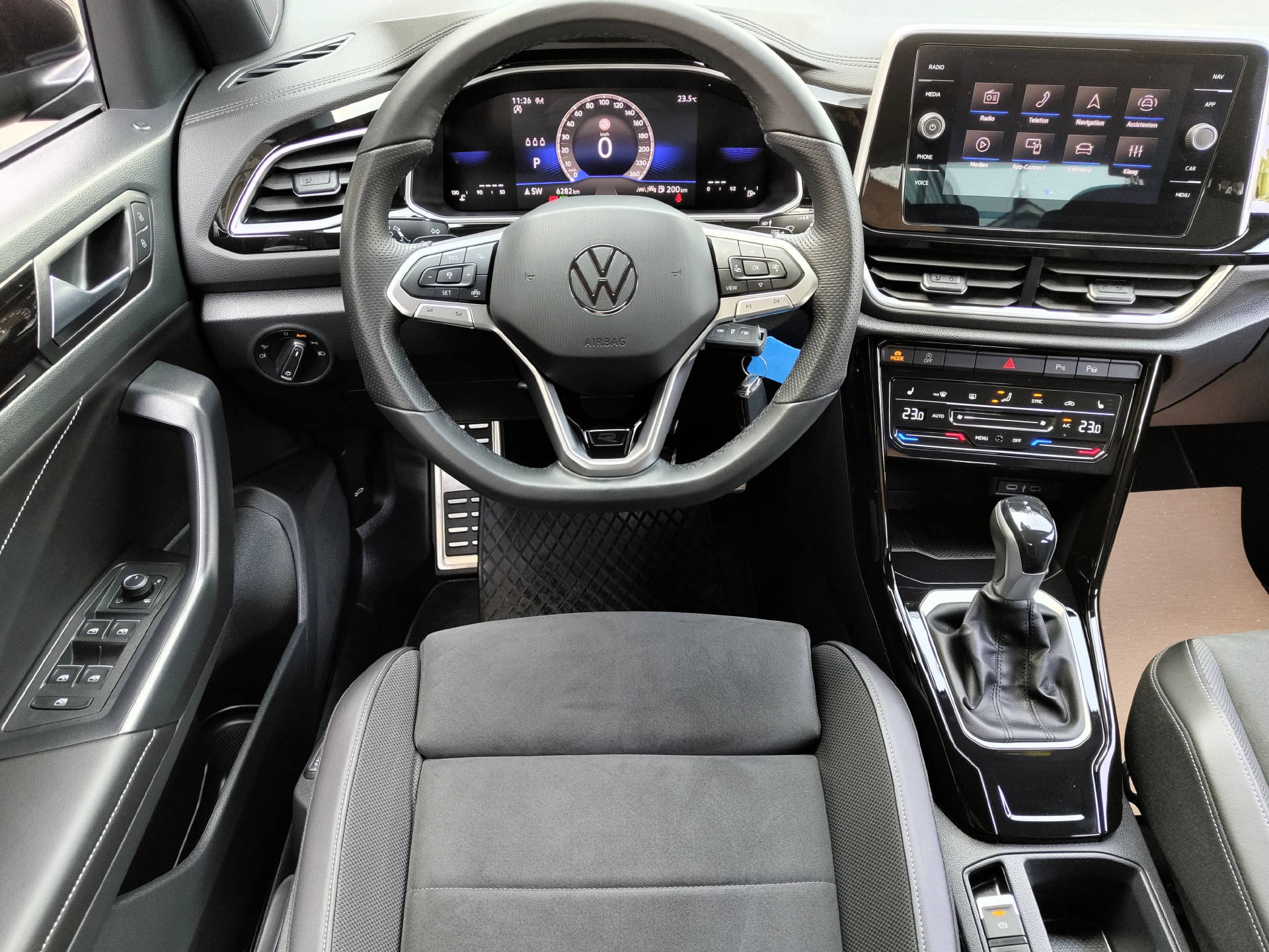 VW T-Roc 1.5 TSI R-Line DSG-image-4
