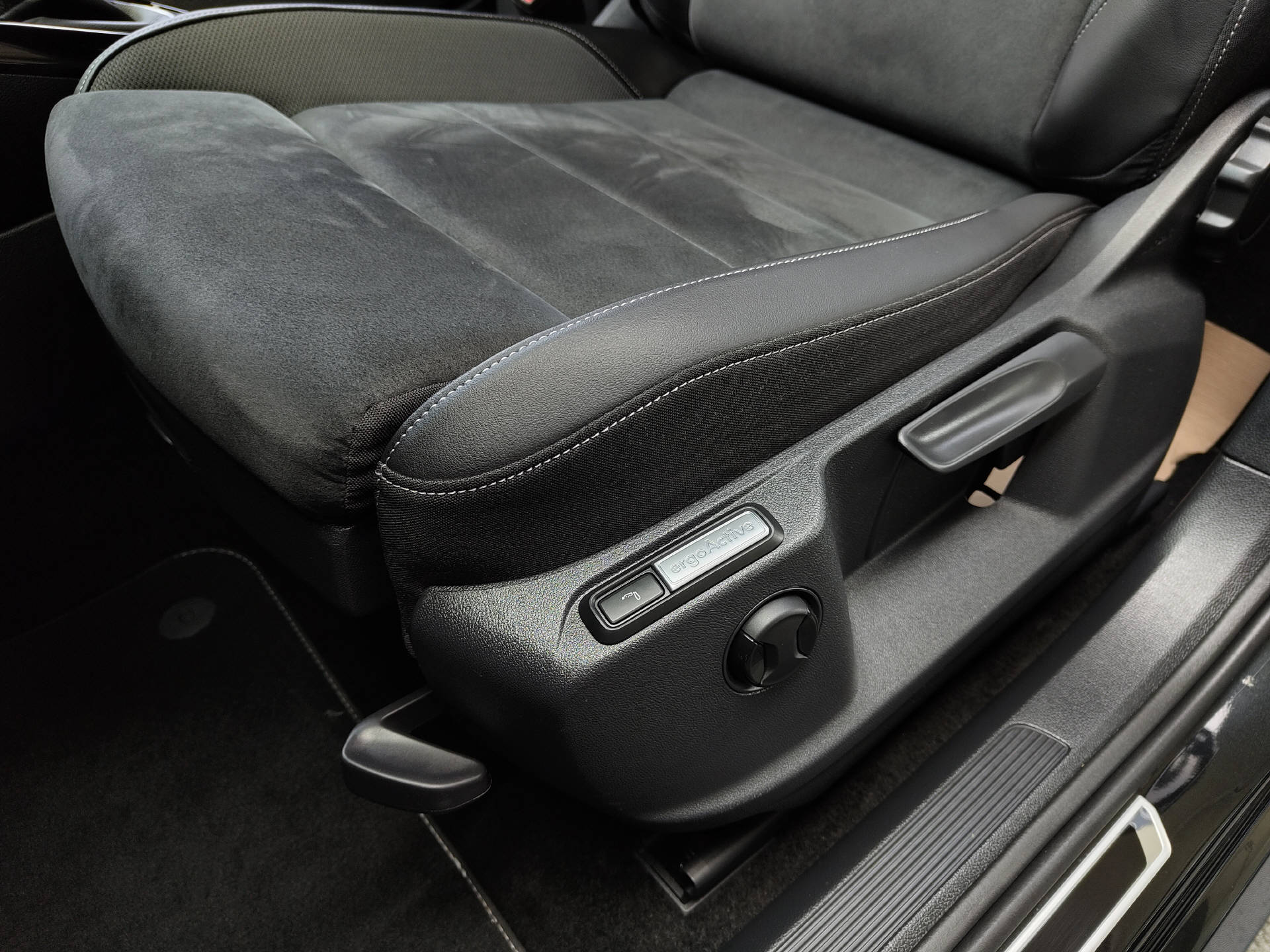 VW T-Roc 1.5 TSI R-Line DSG-image-10