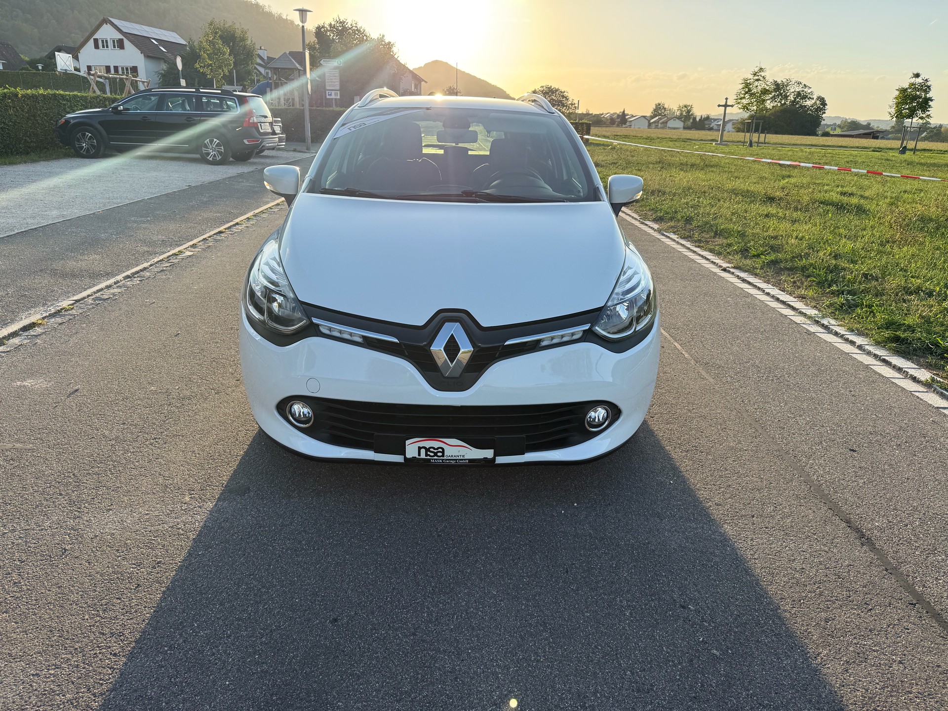RENAULT Clio Grandtour 1.2 16V T Swiss Edition EDC-image-0