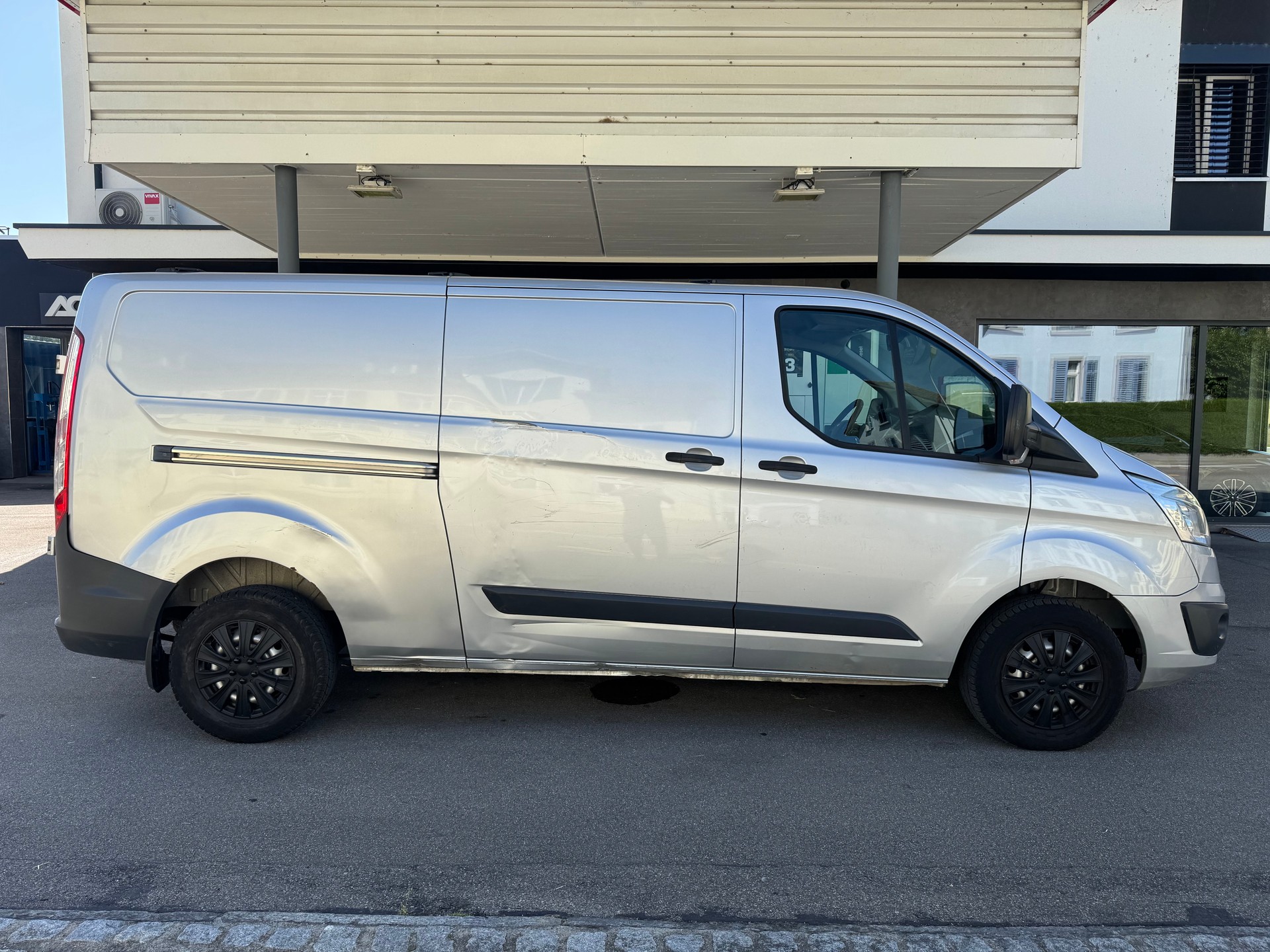 FORD Transit Custom Van 310 L2H1 Limited-image-5