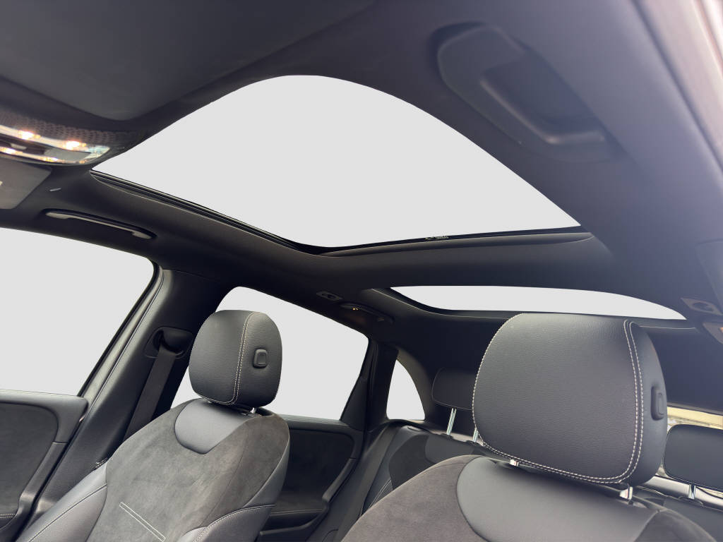 MERCEDES-BENZ B 250 AMG Line 4matic-image-13
