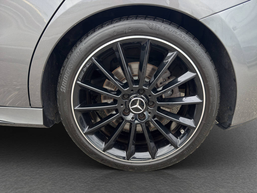 MERCEDES-BENZ B 250 AMG Line 4matic-image-14