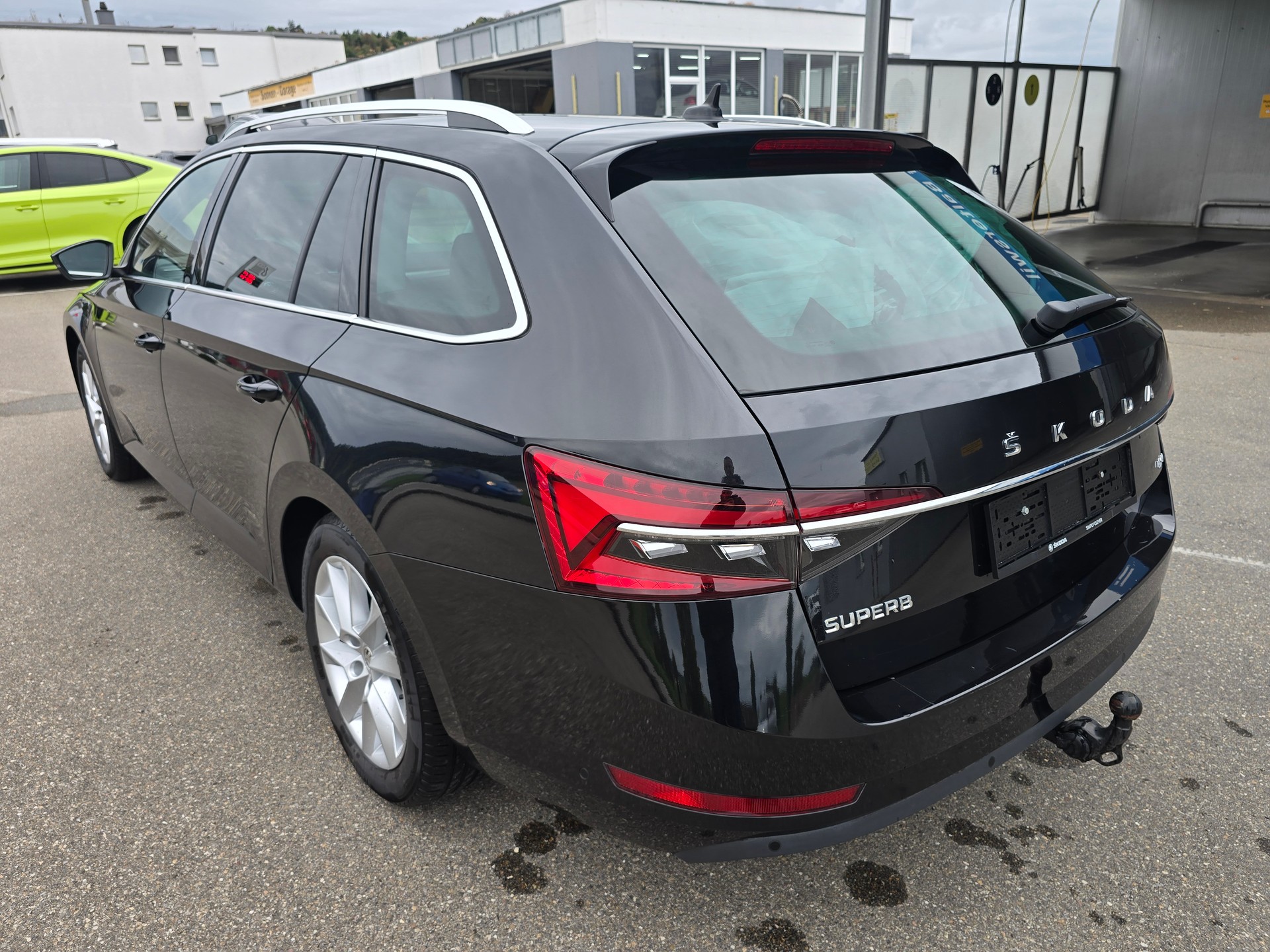 SKODA Superb Combi 2.0 TDi Style 4x4 DSG*TOP-ZUSTAND*Frsch ab MFK"Frisch ab Service**"Anhängerkupplung****-image-4