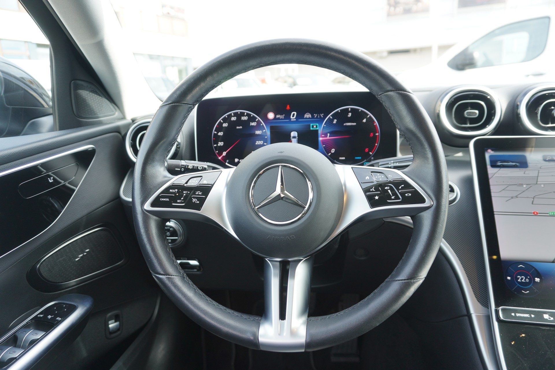 MERCEDES-BENZ C 200 d T-image-16