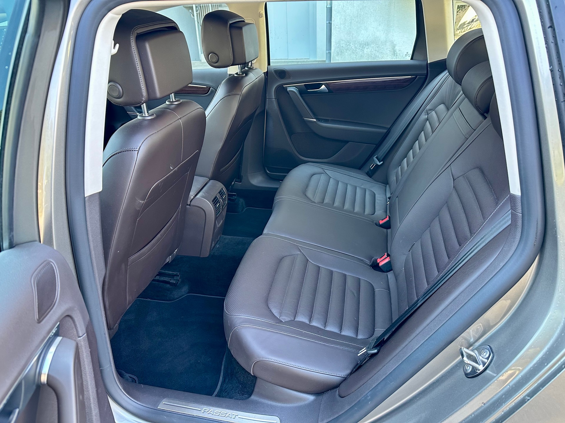 VW Passat Variant 2.0 TDI BMT Highline DSG-image-3