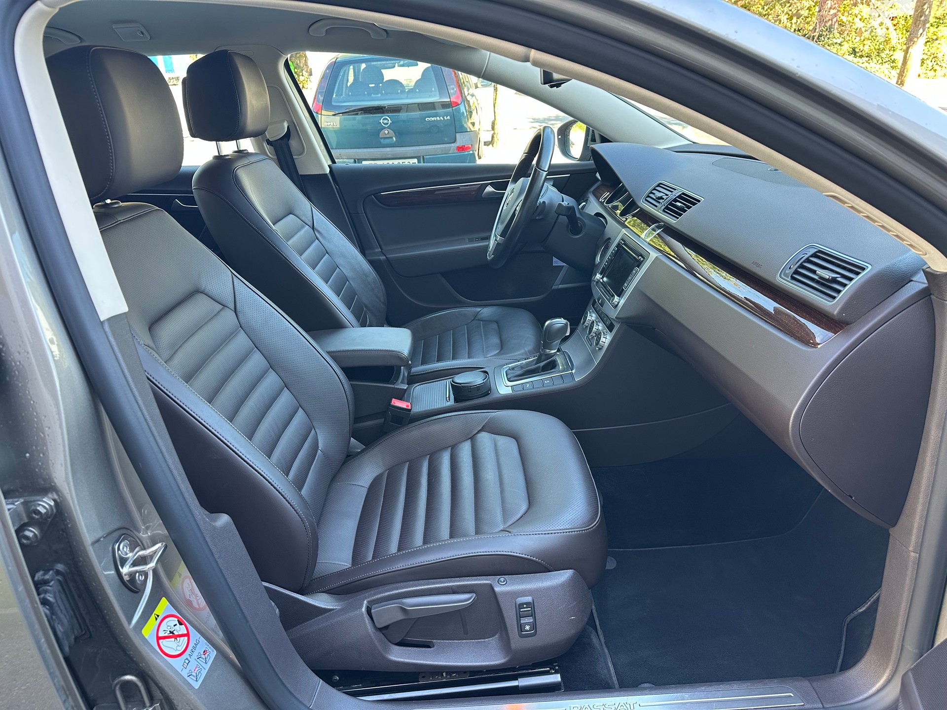 VW Passat Variant 2.0 TDI BMT Highline DSG-image-2