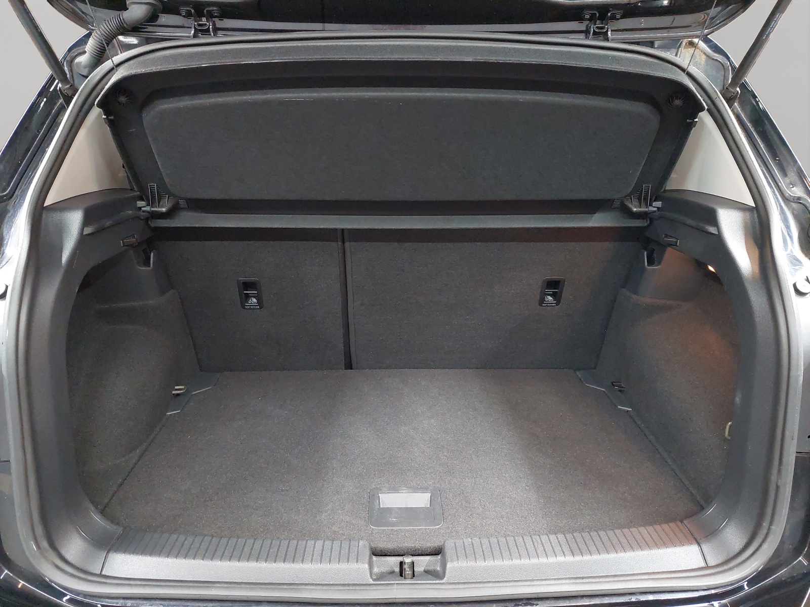 VW T-Cross 1.0 TSI Life DSG-image-10