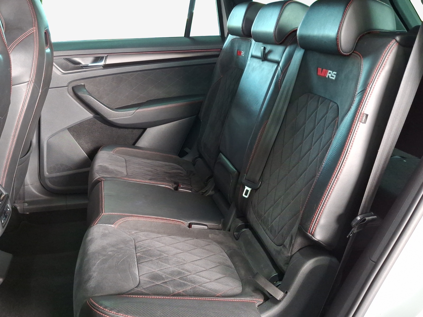SKODA Kodiaq 2.0 Bi-TDI SCR RS 4x4 DSG-image-11