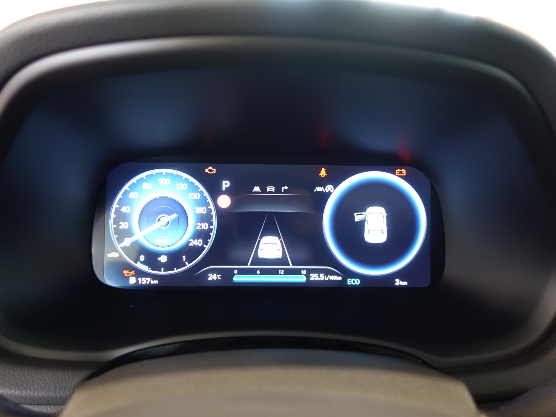 HYUNDAI i30 1.5 T-GDi Amplia DCT-image-21