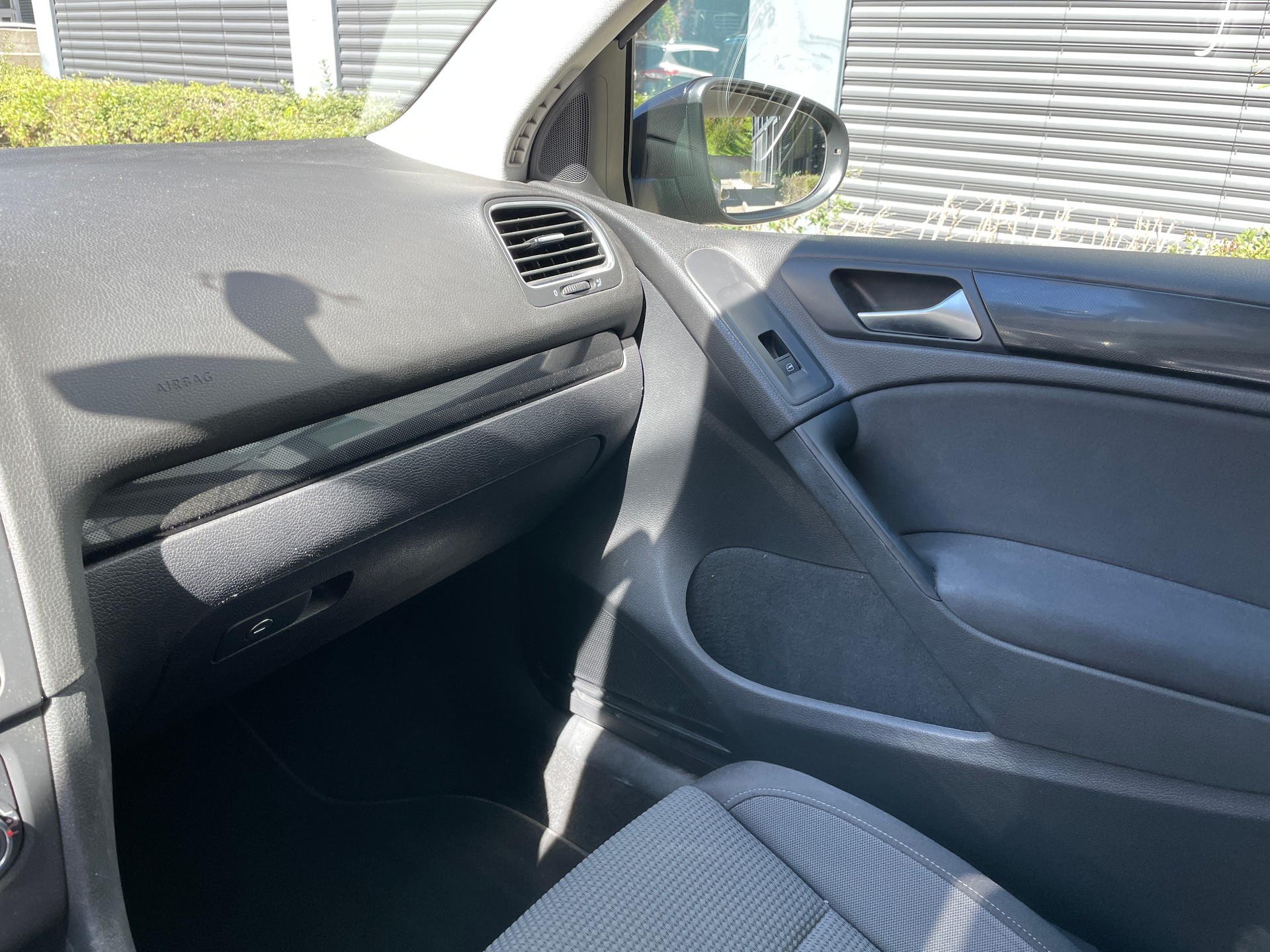 VW Golf 1.4 TSI Highline DSG-image-18