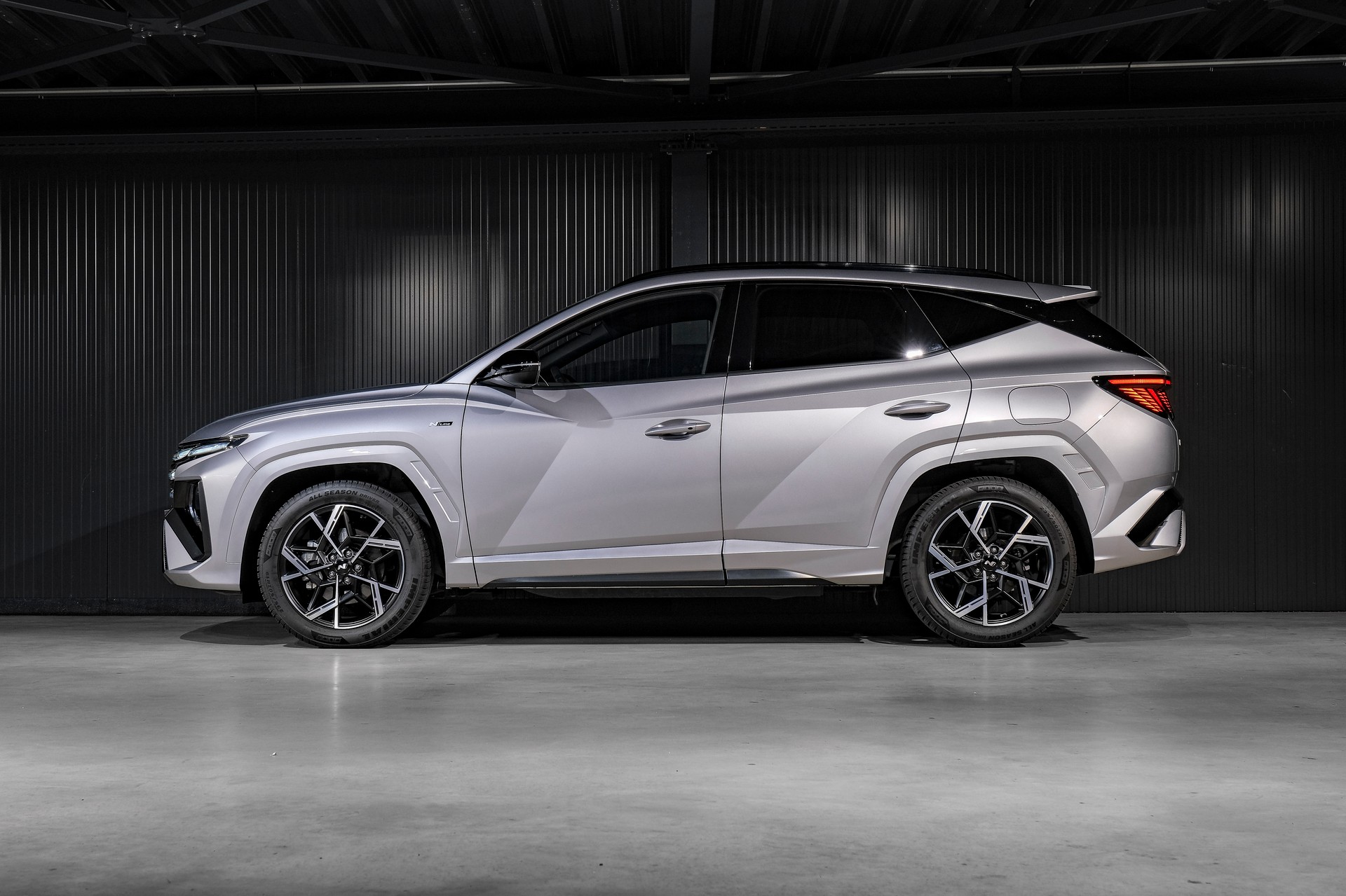 HYUNDAI Tucson 1.6 TGDI HEV N-Line 4WD-image-8