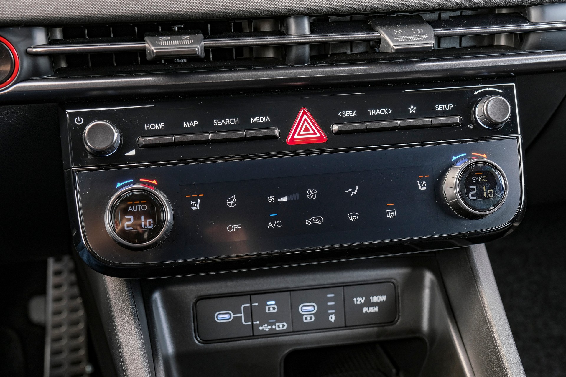 HYUNDAI Tucson 1.6 TGDI HEV N-Line 4WD-image-19