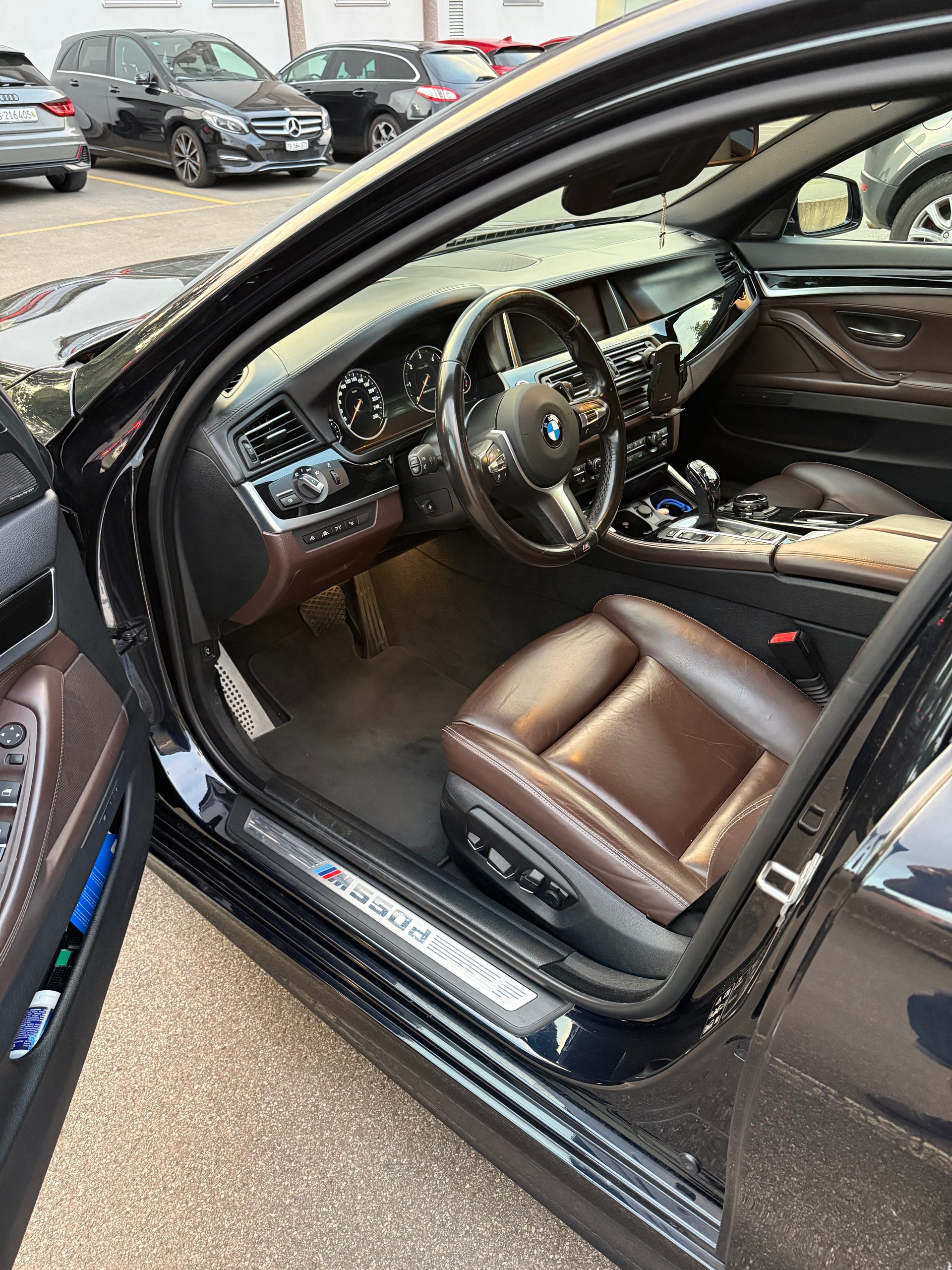 BMW M 550d xDrive-image-2