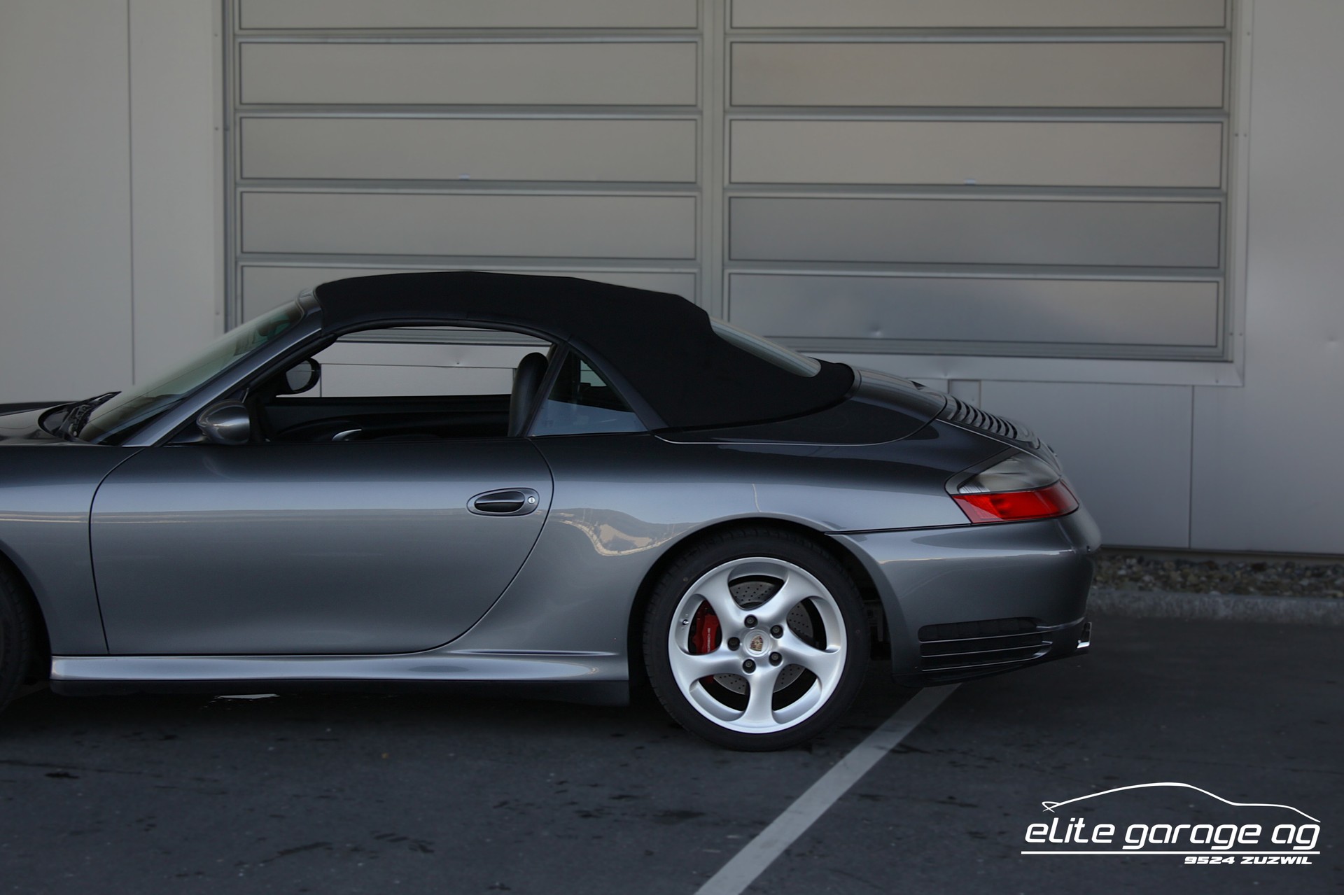 PORSCHE 911 Carrera 4 S Cabrio-image-11