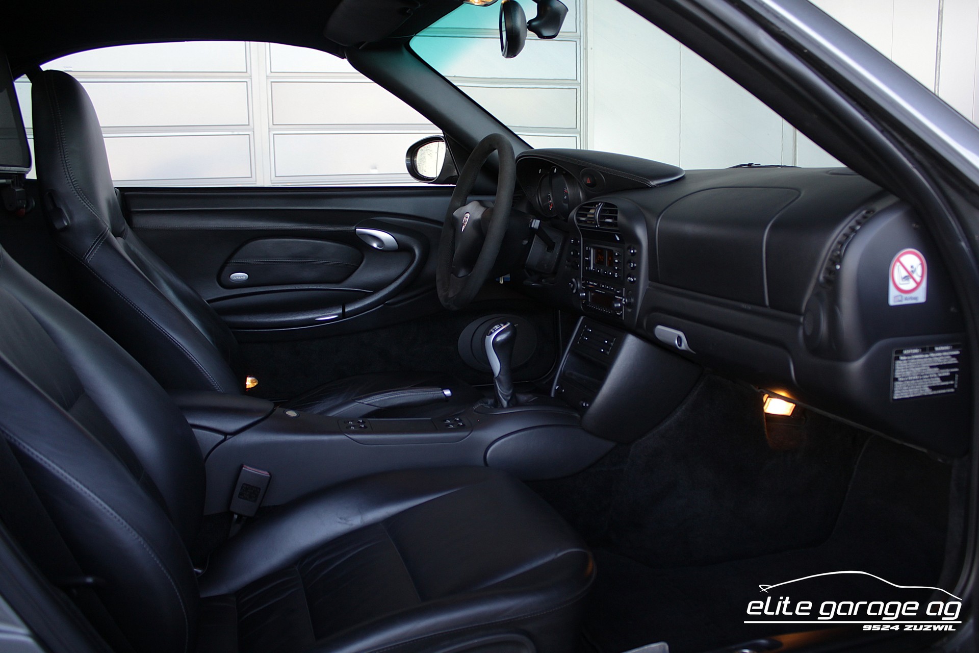 PORSCHE 911 Carrera 4 S Cabrio-image-15
