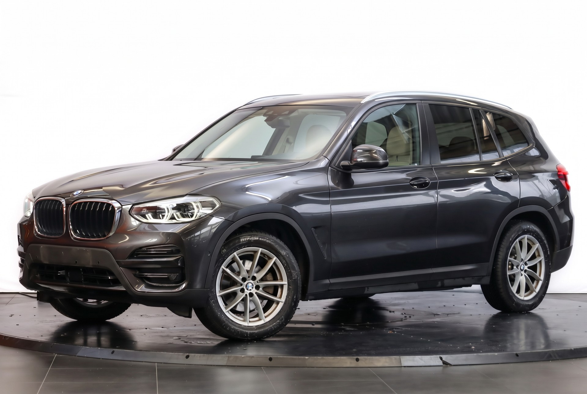 BMW X3 xDrive 20i Steptronic Toit panoramique / Head-Up Display / Driving Assistant Plus-showroom-element-3