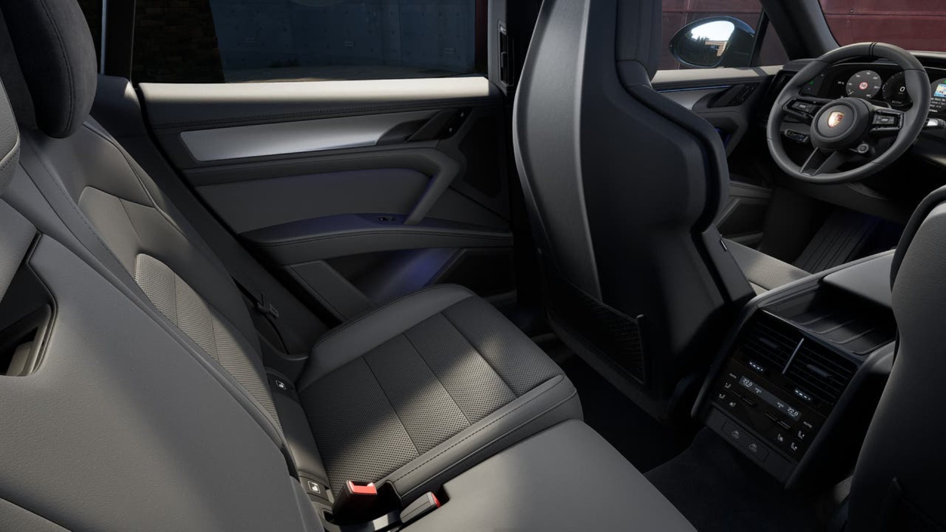 PORSCHE Cayenne S Electric-image-13