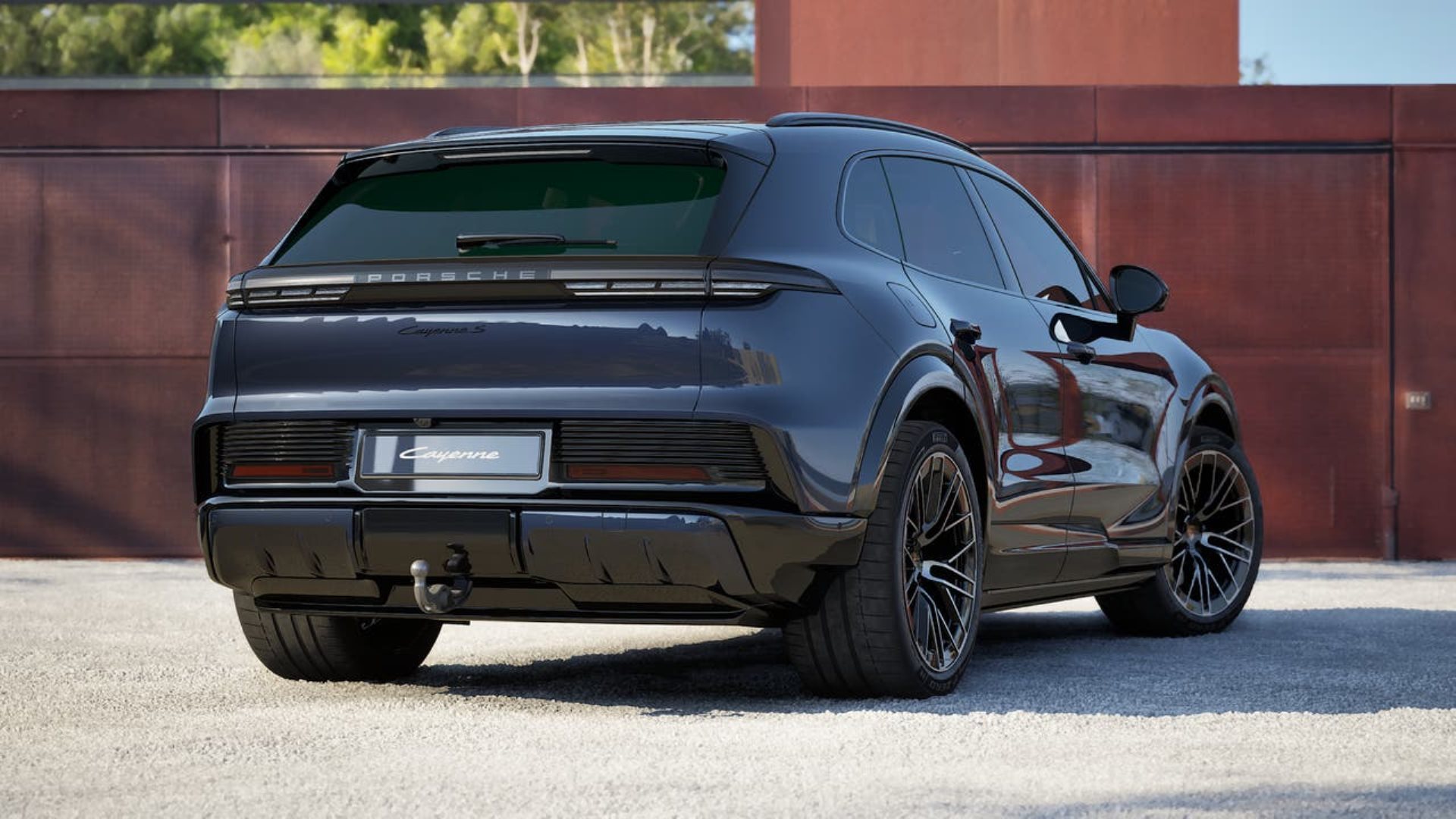 PORSCHE Cayenne S Electric-image-8