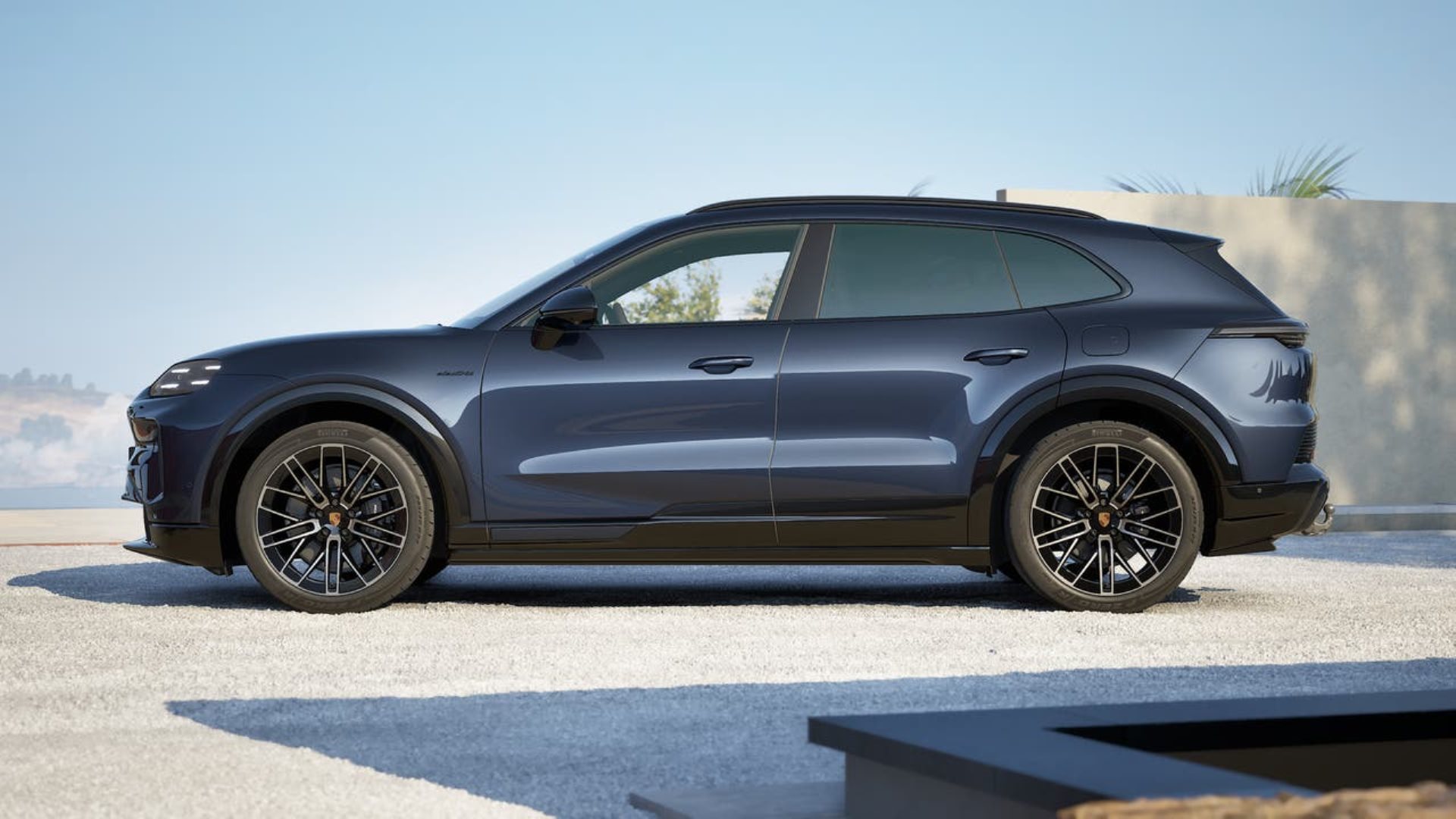 PORSCHE Cayenne S Electric-image-1