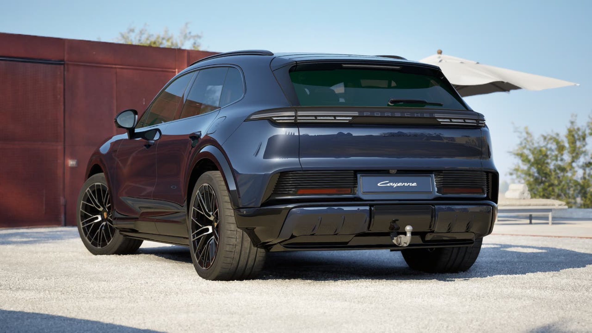 PORSCHE Cayenne S Electric-image-2