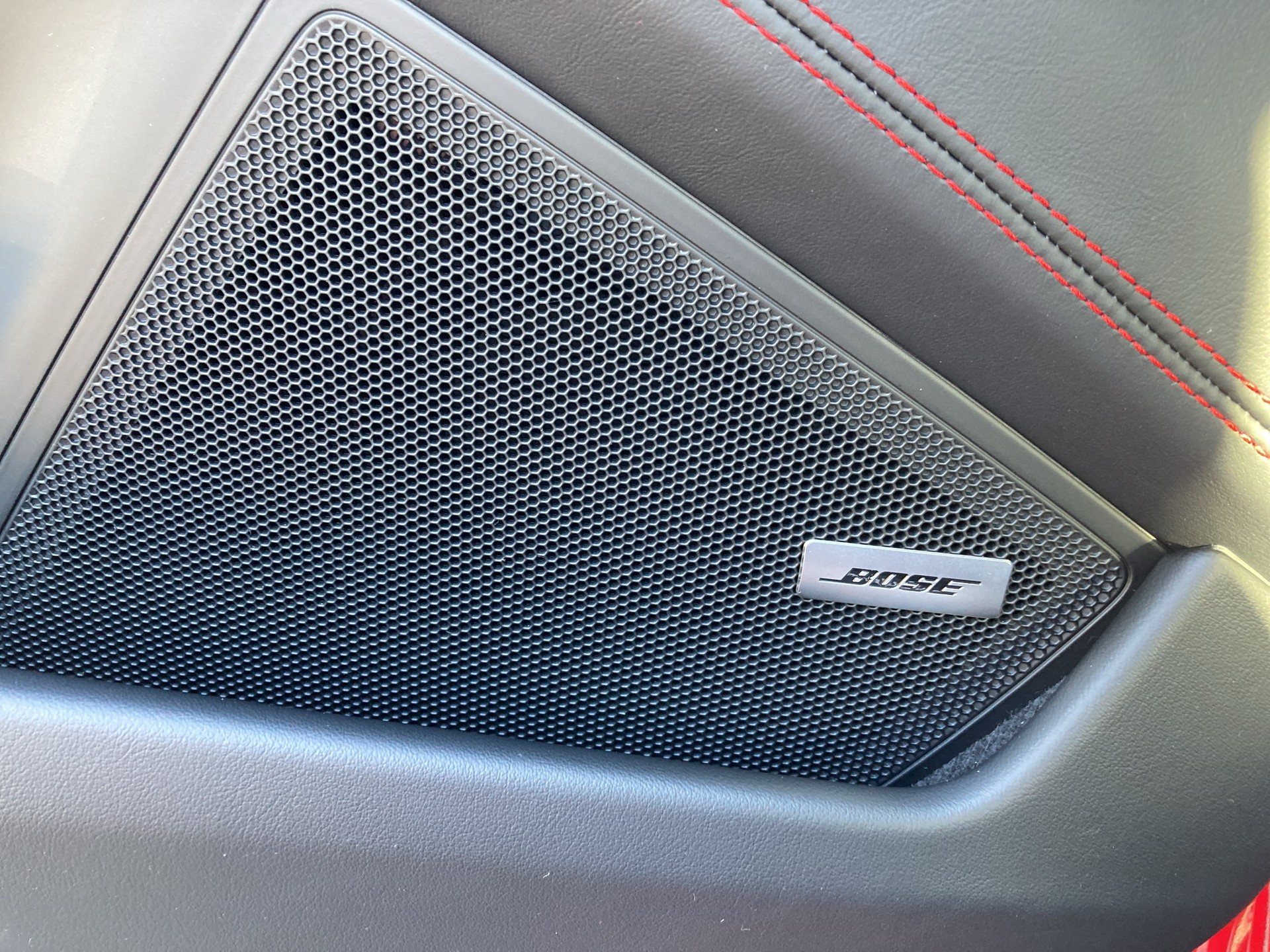 PORSCHE 911 Carrera 4 GTS-image-26