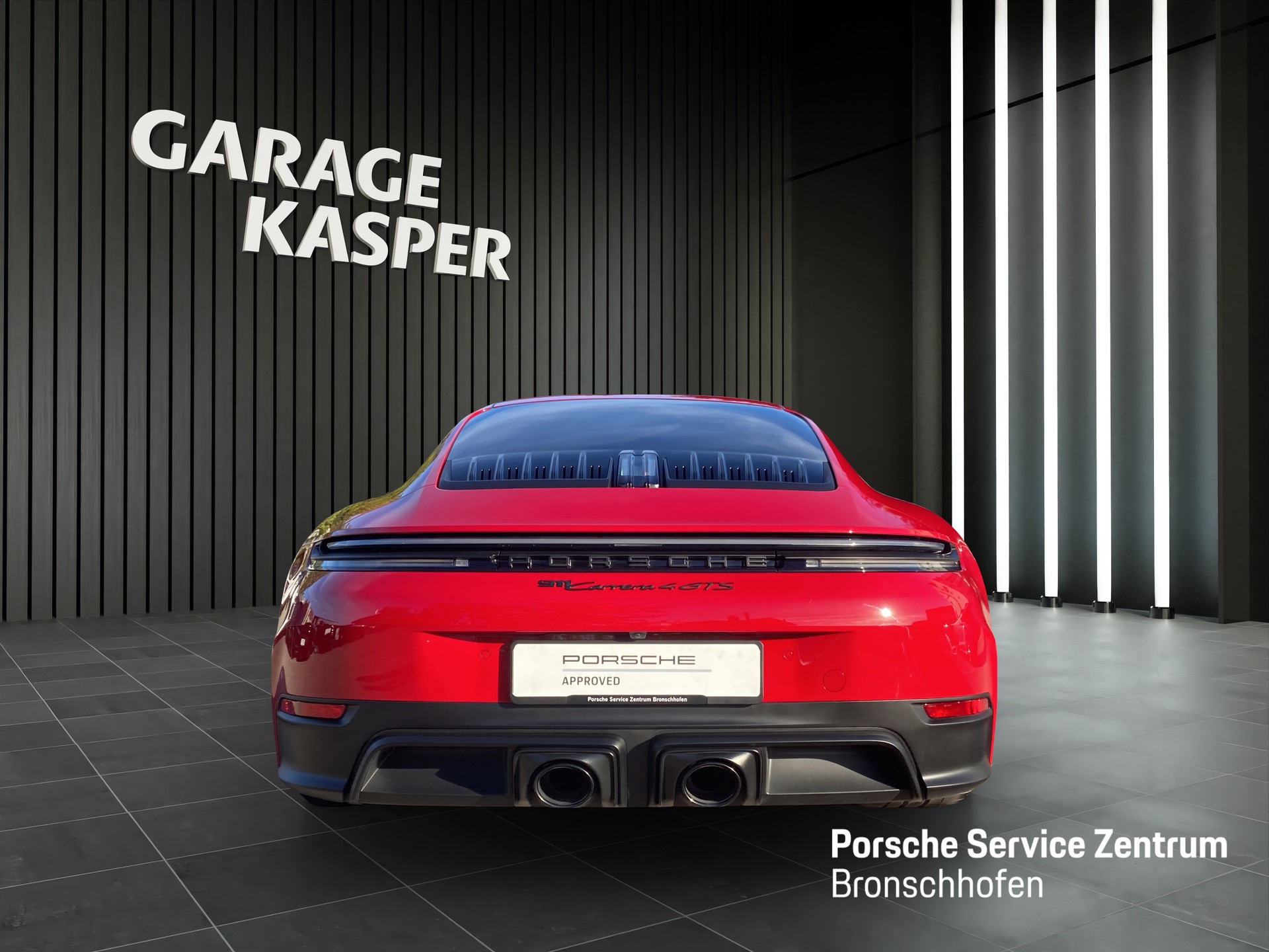 PORSCHE 911 Carrera 4 GTS-image-3