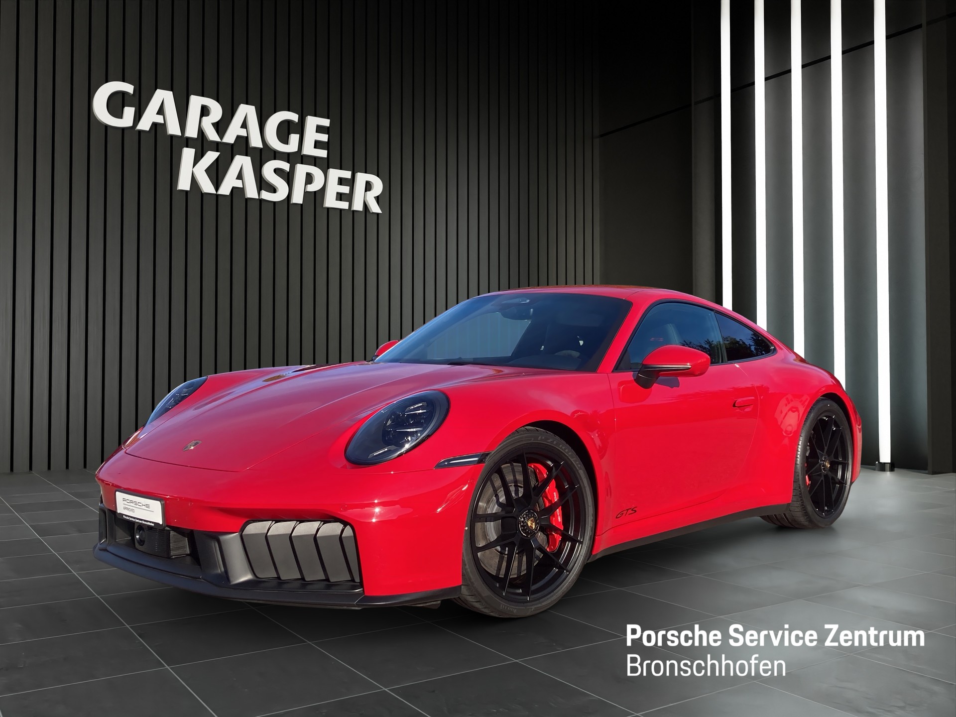 PORSCHE 911 Carrera 4 GTS-image-0