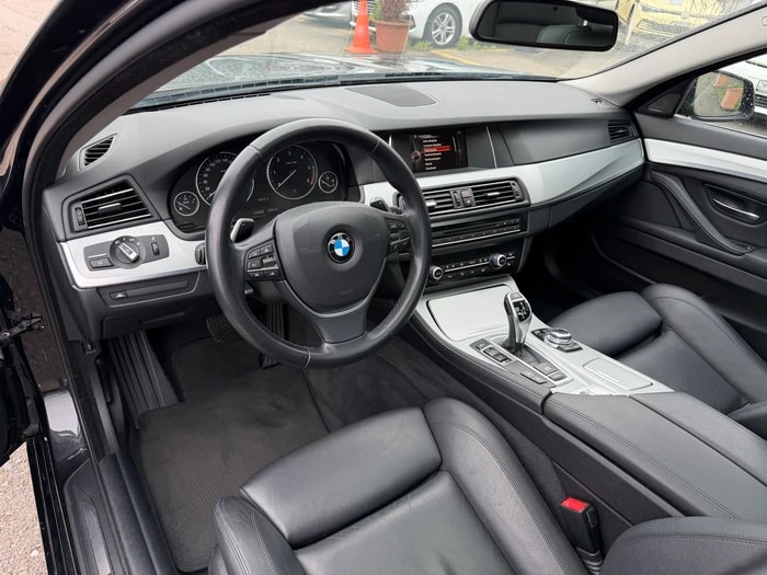 BMW 530d Touring xDrive Steptronic-image-7