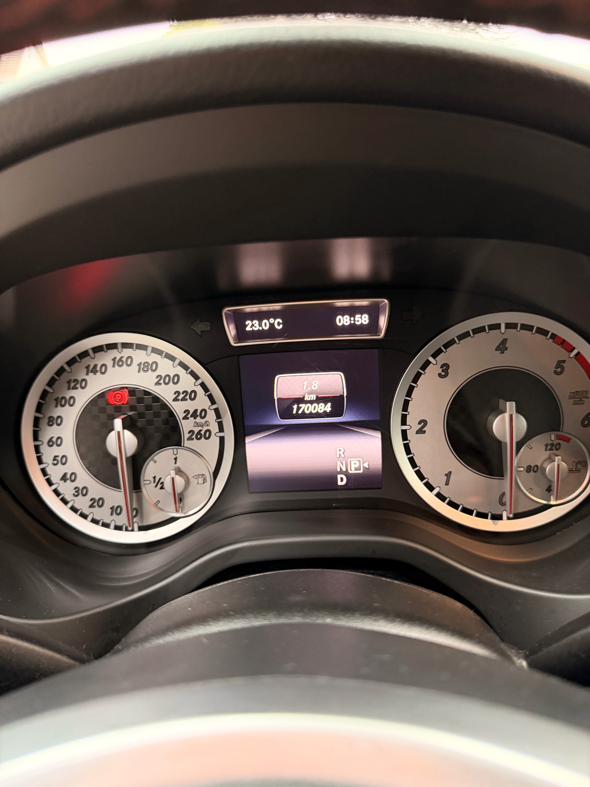 MERCEDES-BENZ A 200 CDI Style 4Matic 7G-DCT-image-13