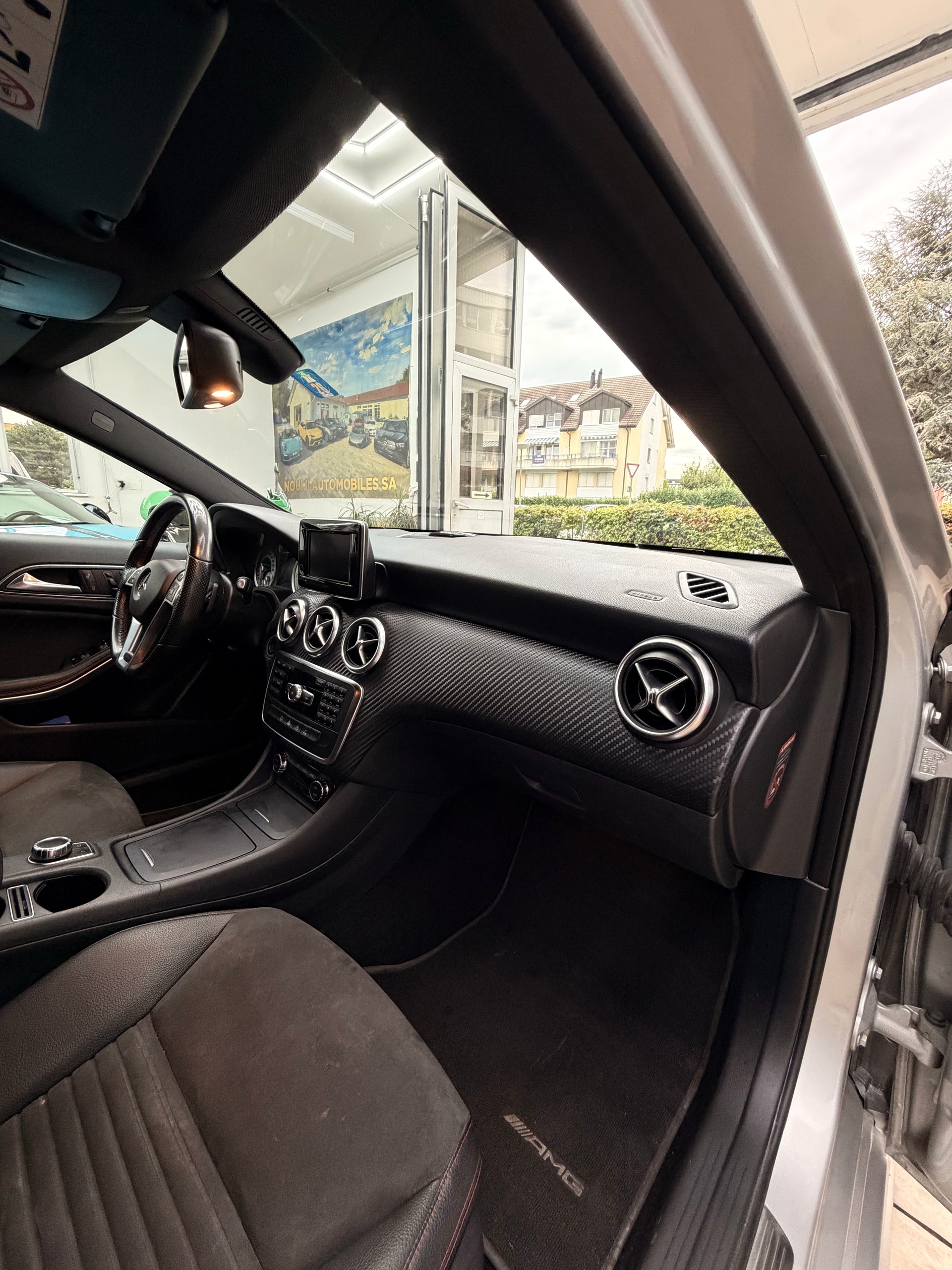MERCEDES-BENZ A 200 CDI Style 4Matic 7G-DCT-image-18