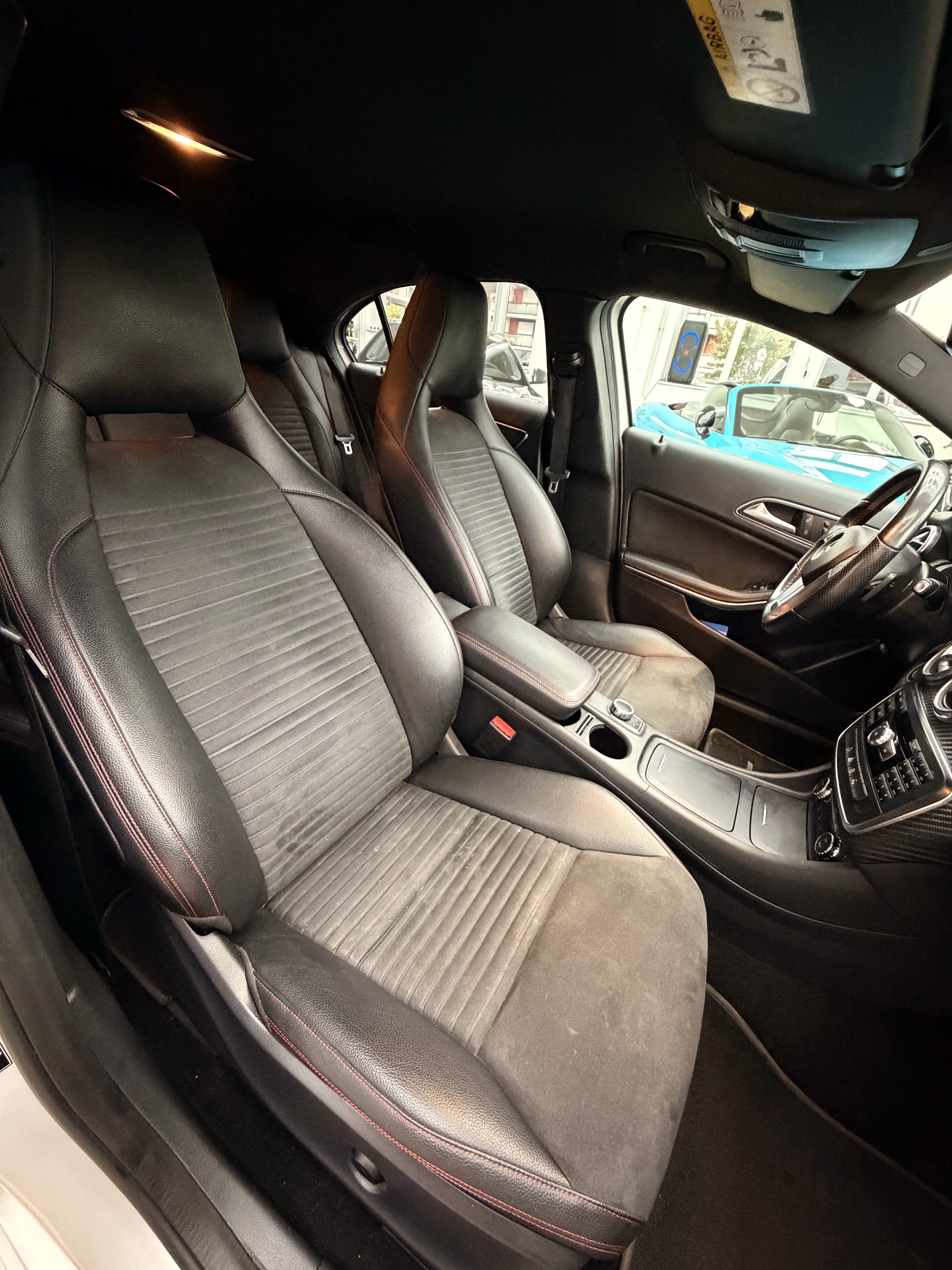 MERCEDES-BENZ A 200 CDI Style 4Matic 7G-DCT-image-17