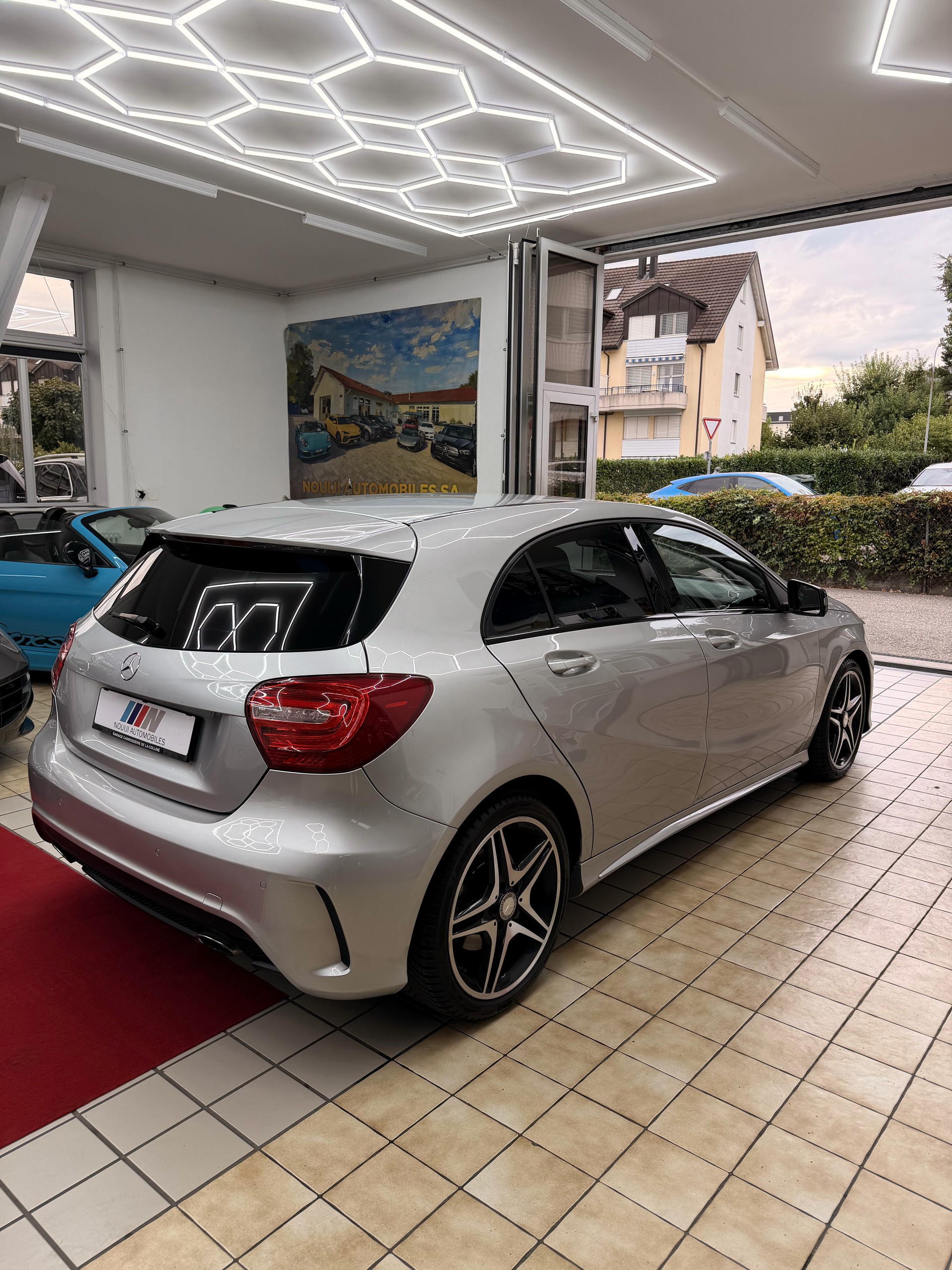 MERCEDES-BENZ A 200 CDI Style 4Matic 7G-DCT-image-5