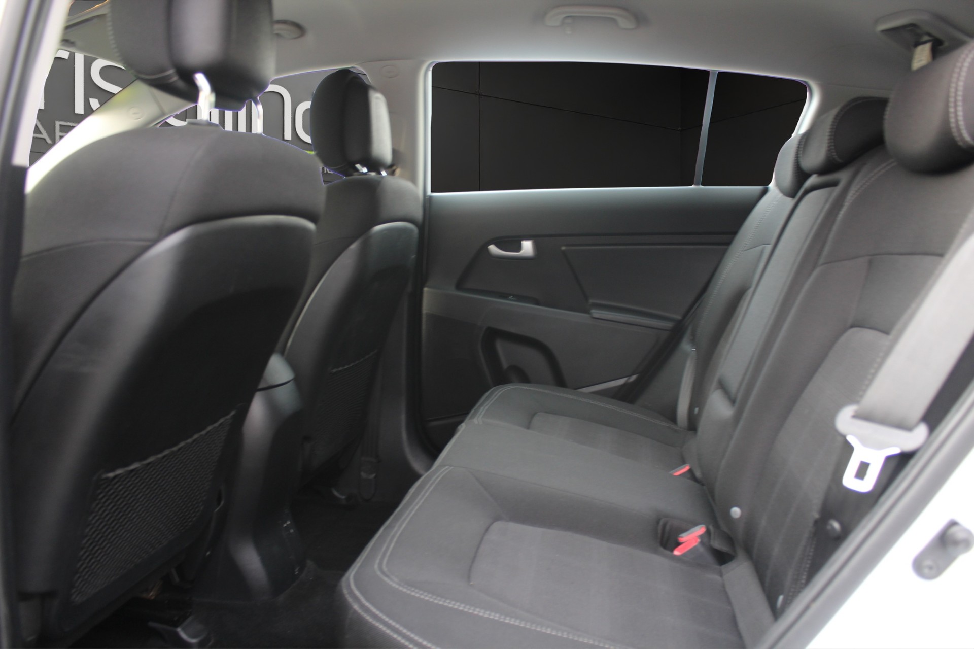 KIA Sportage 1.6 GDi Swiss Eco Ed. 2WD-image-9